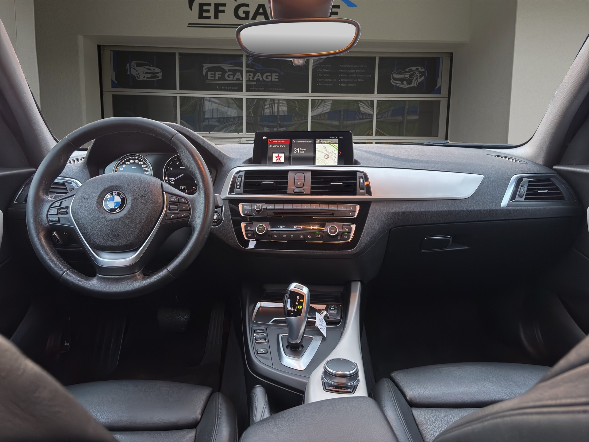BMW 120d xDrive Steptronic-image-11