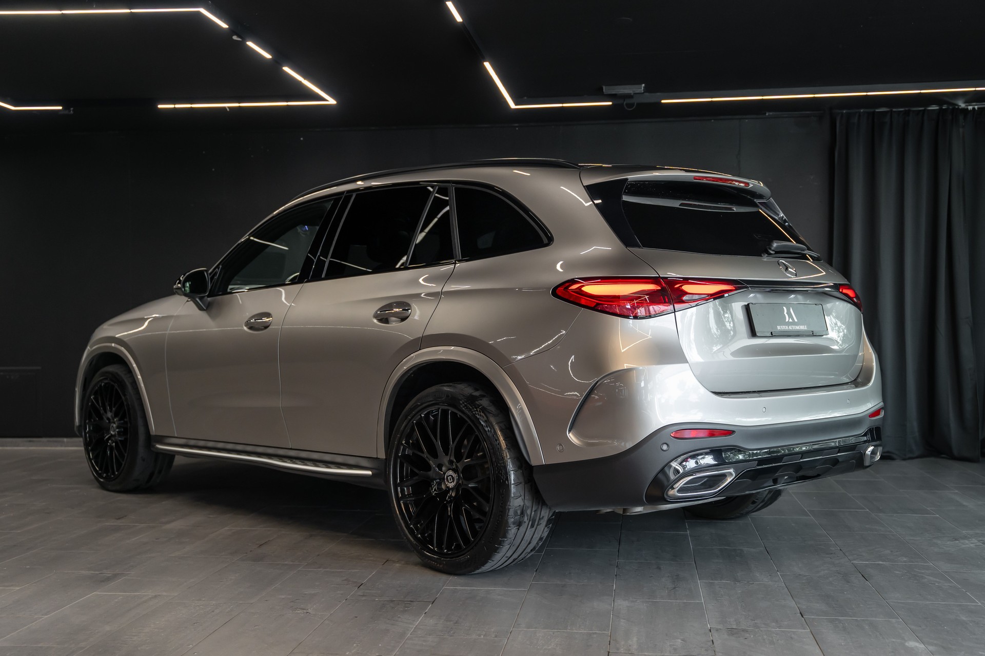 MERCEDES-BENZ GLC 220 d 4Matic 9G-Tronic-image-6