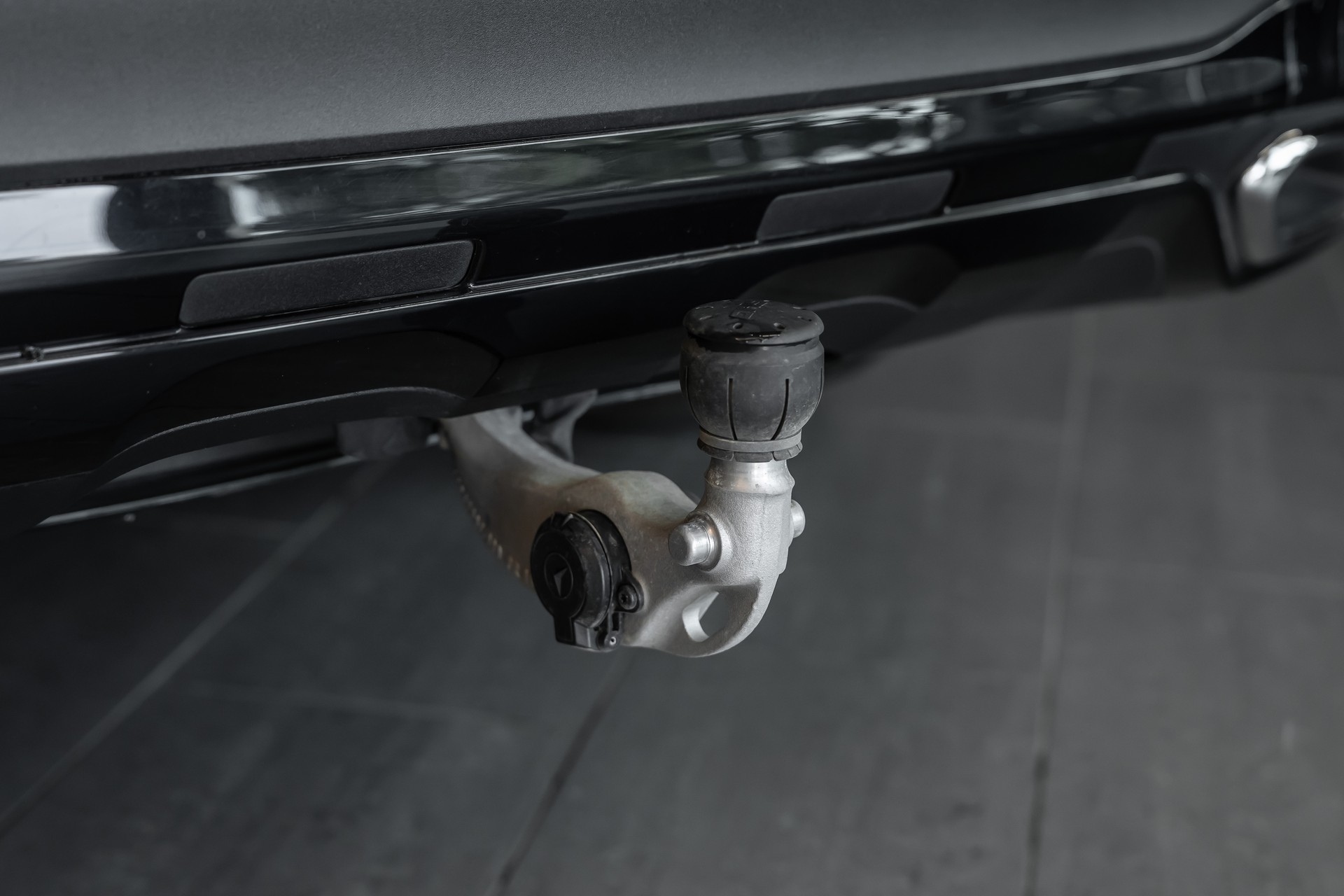 MERCEDES-BENZ GLC 220 d 4Matic 9G-Tronic-image-8