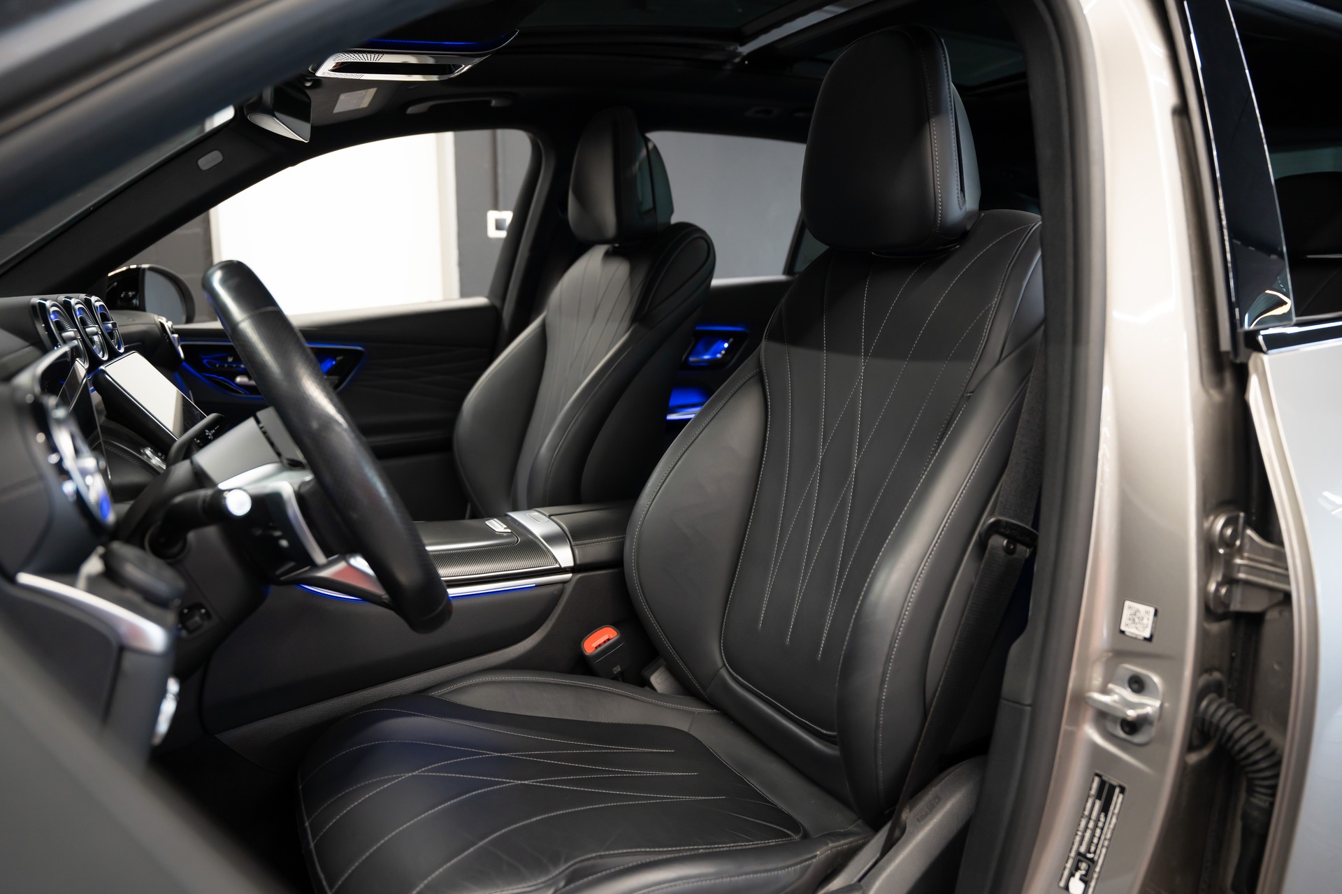 MERCEDES-BENZ GLC 220 d 4Matic 9G-Tronic-image-12
