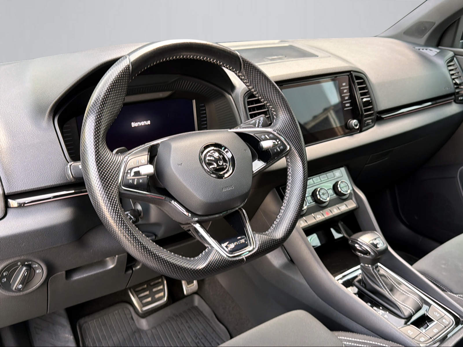 SKODA Karoq 2.0 TDI CR SportLine 4x4 DSG-image-7