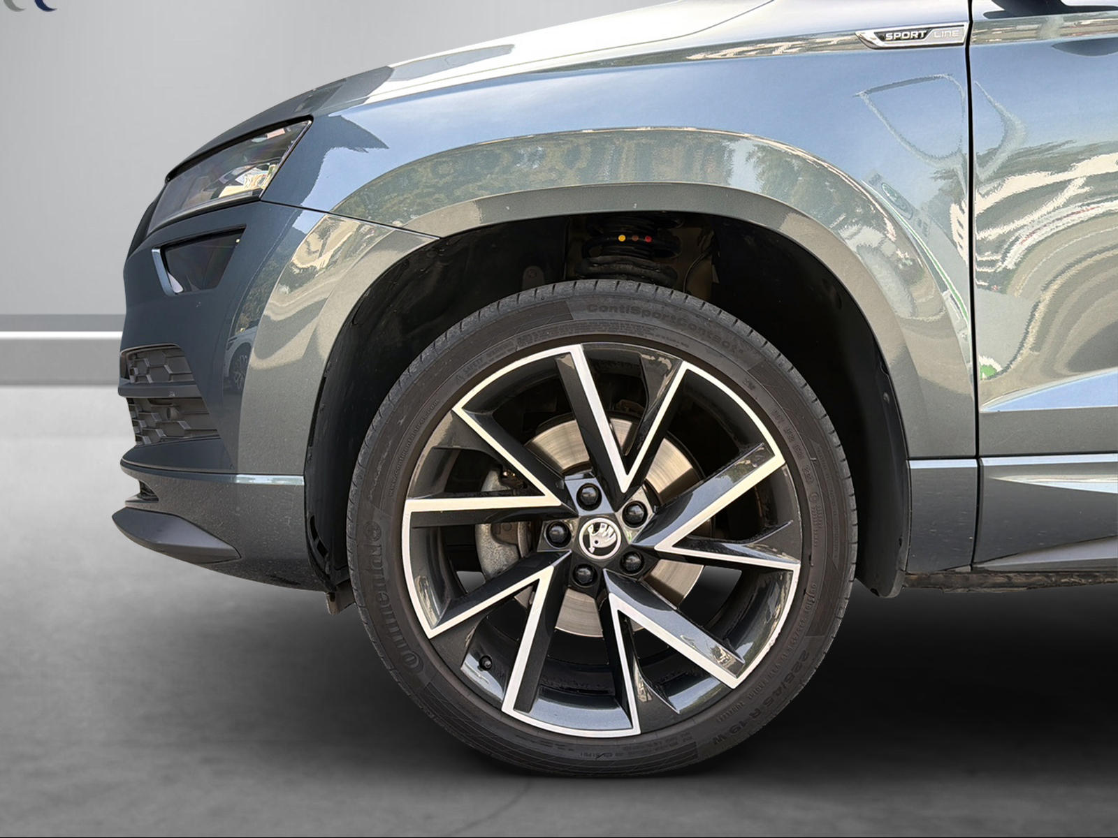 SKODA Karoq 2.0 TDI CR SportLine 4x4 DSG-image-10