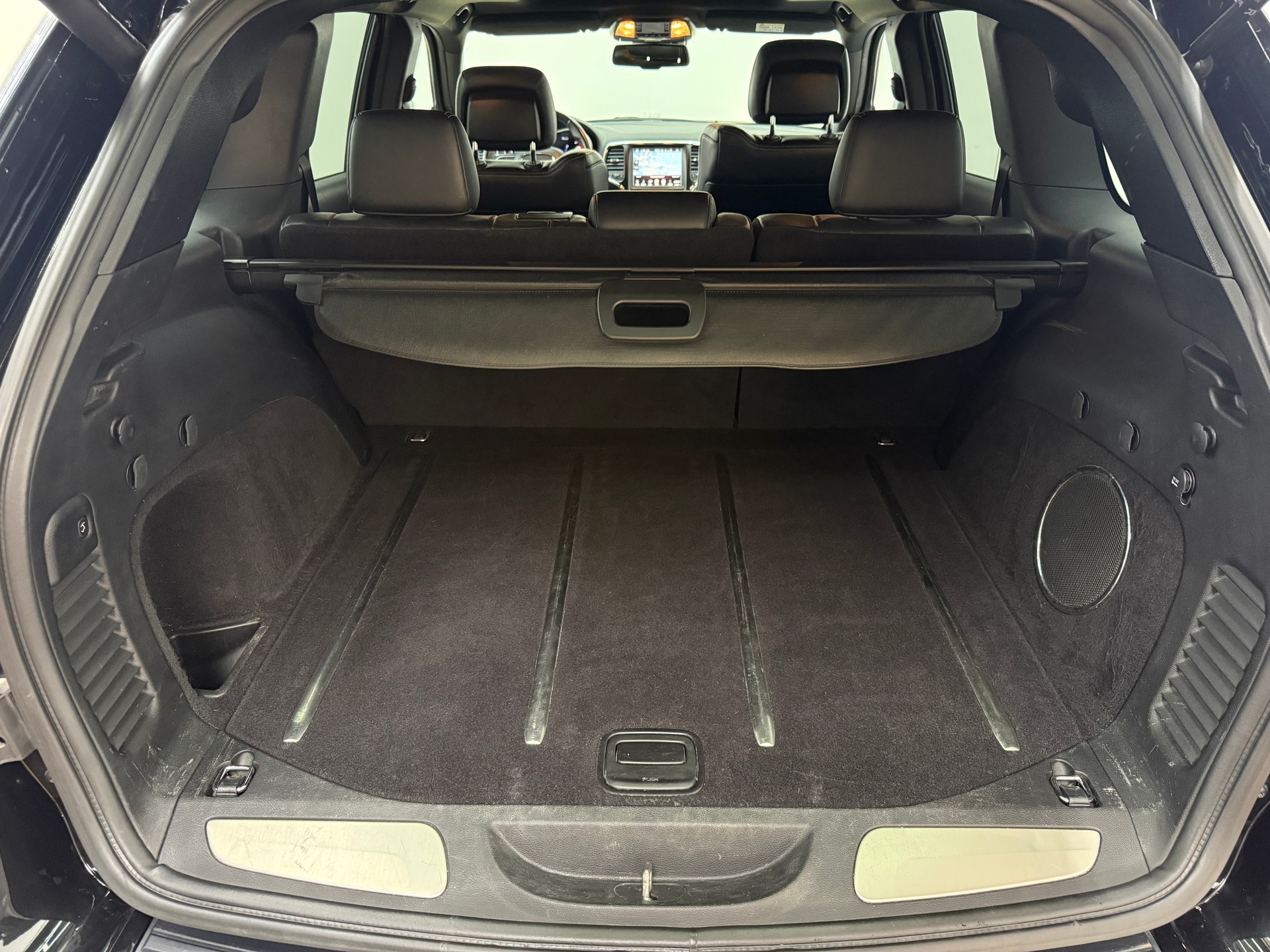 JEEP Grand Cherokee 6.4 V8 HEMI SRT8 Automatic-image-23