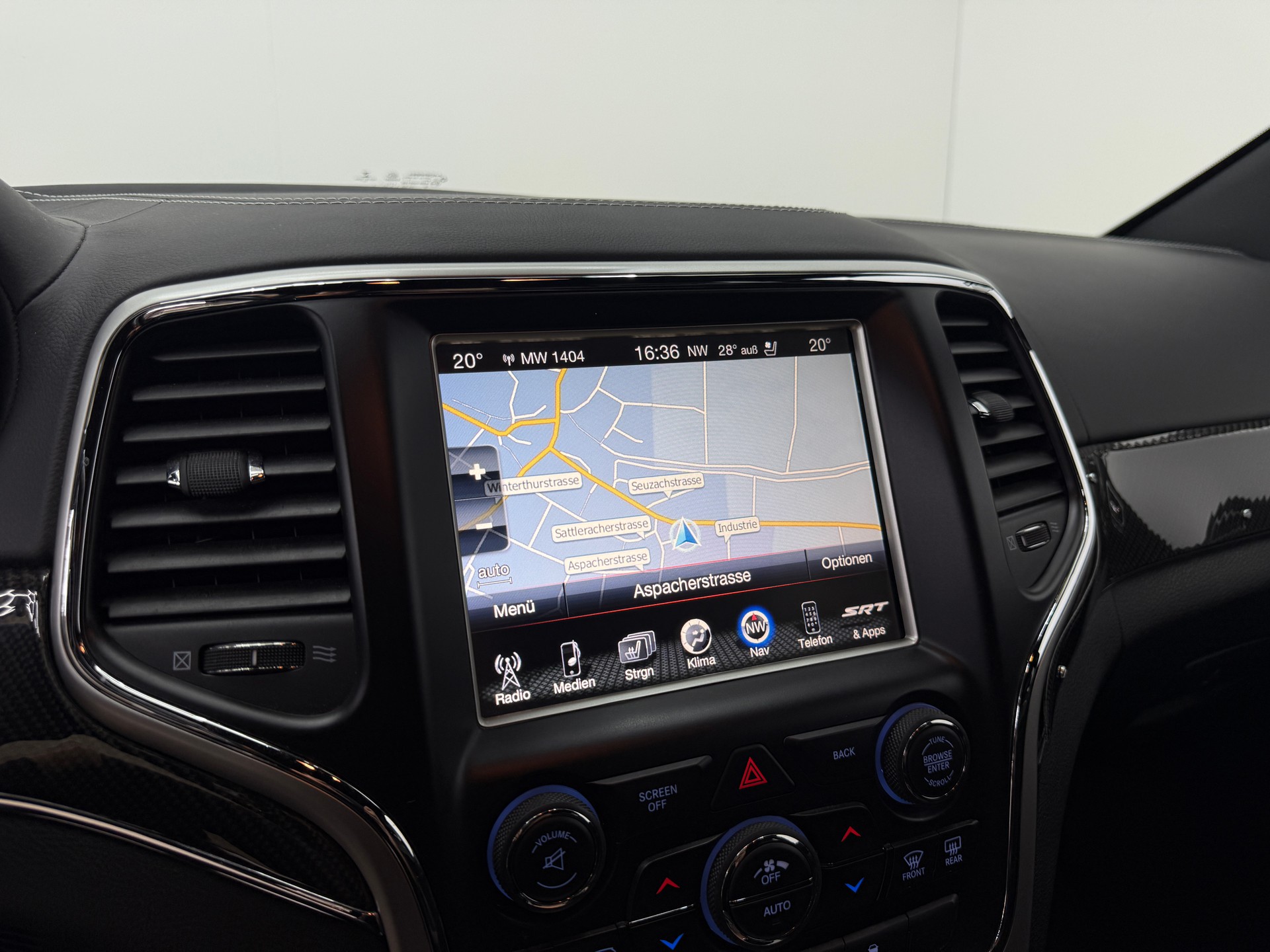JEEP Grand Cherokee 6.4 V8 HEMI SRT8 Automatic-image-29