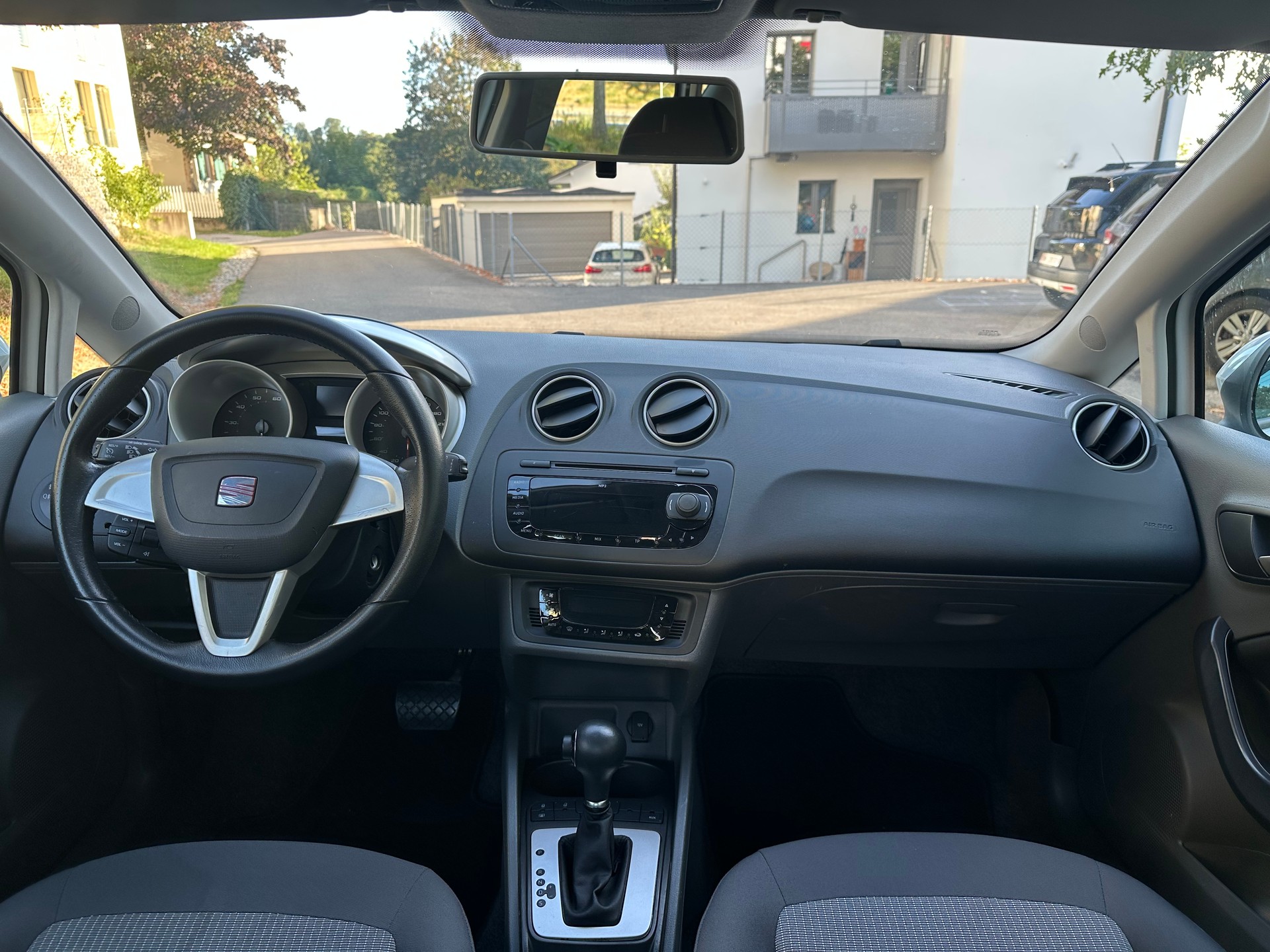SEAT Ibiza 1.2 TSI Style DSG-image-1