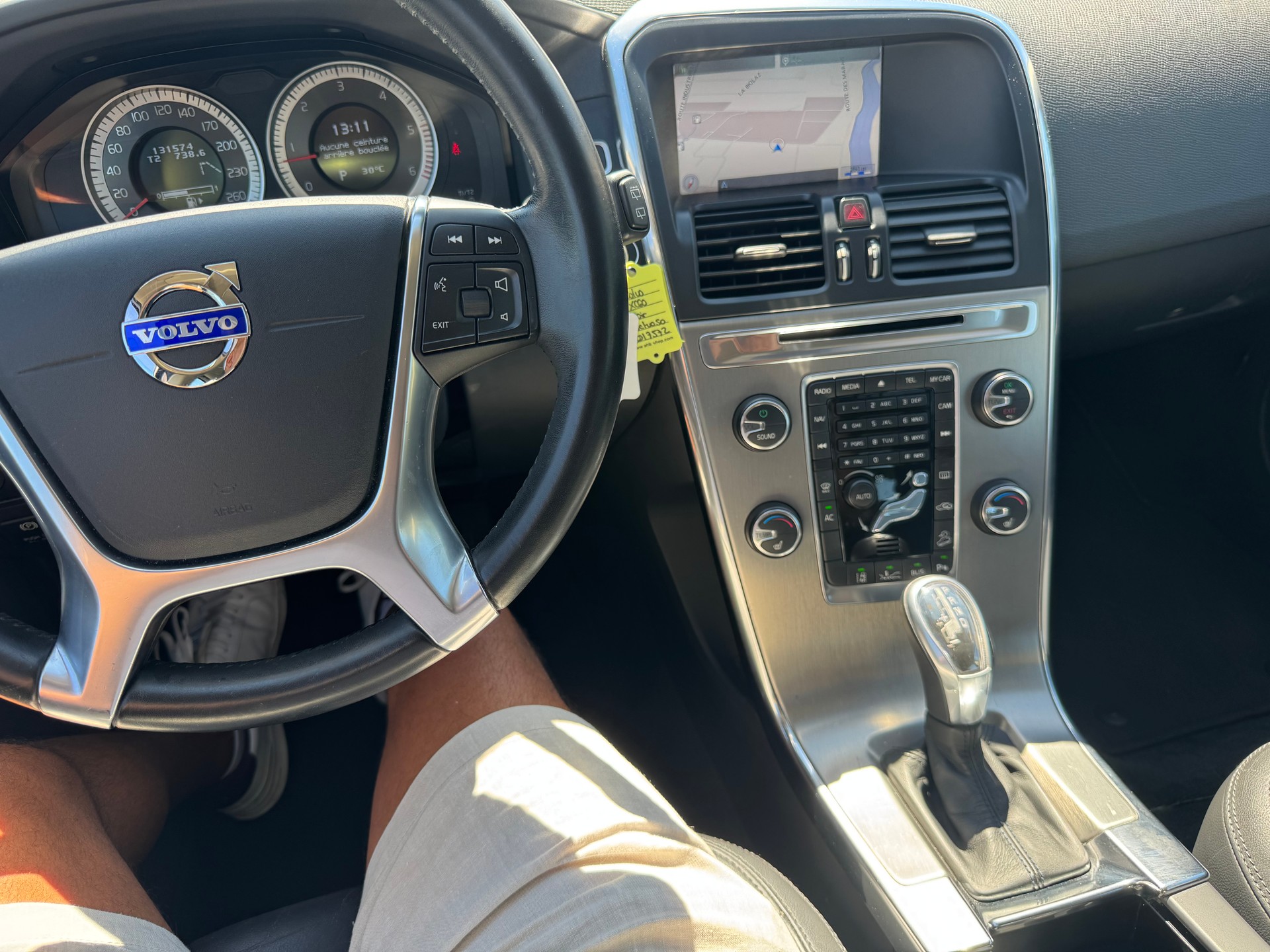 VOLVO XC60 D5 AWD Momentum Geartronic-image-21