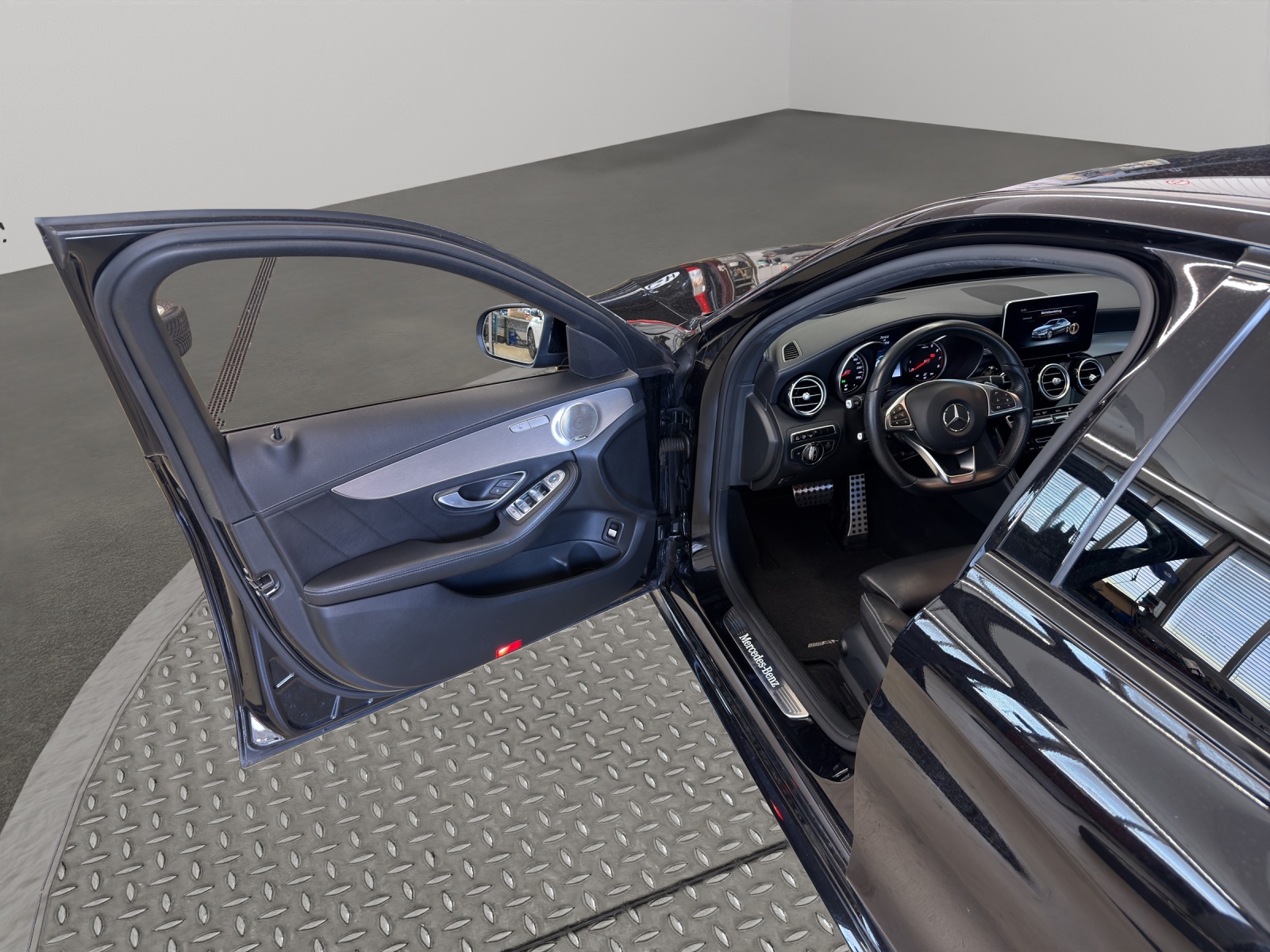 MERCEDES-BENZ C 400 AMG Line 4Matic 7G-Tronic-image-9