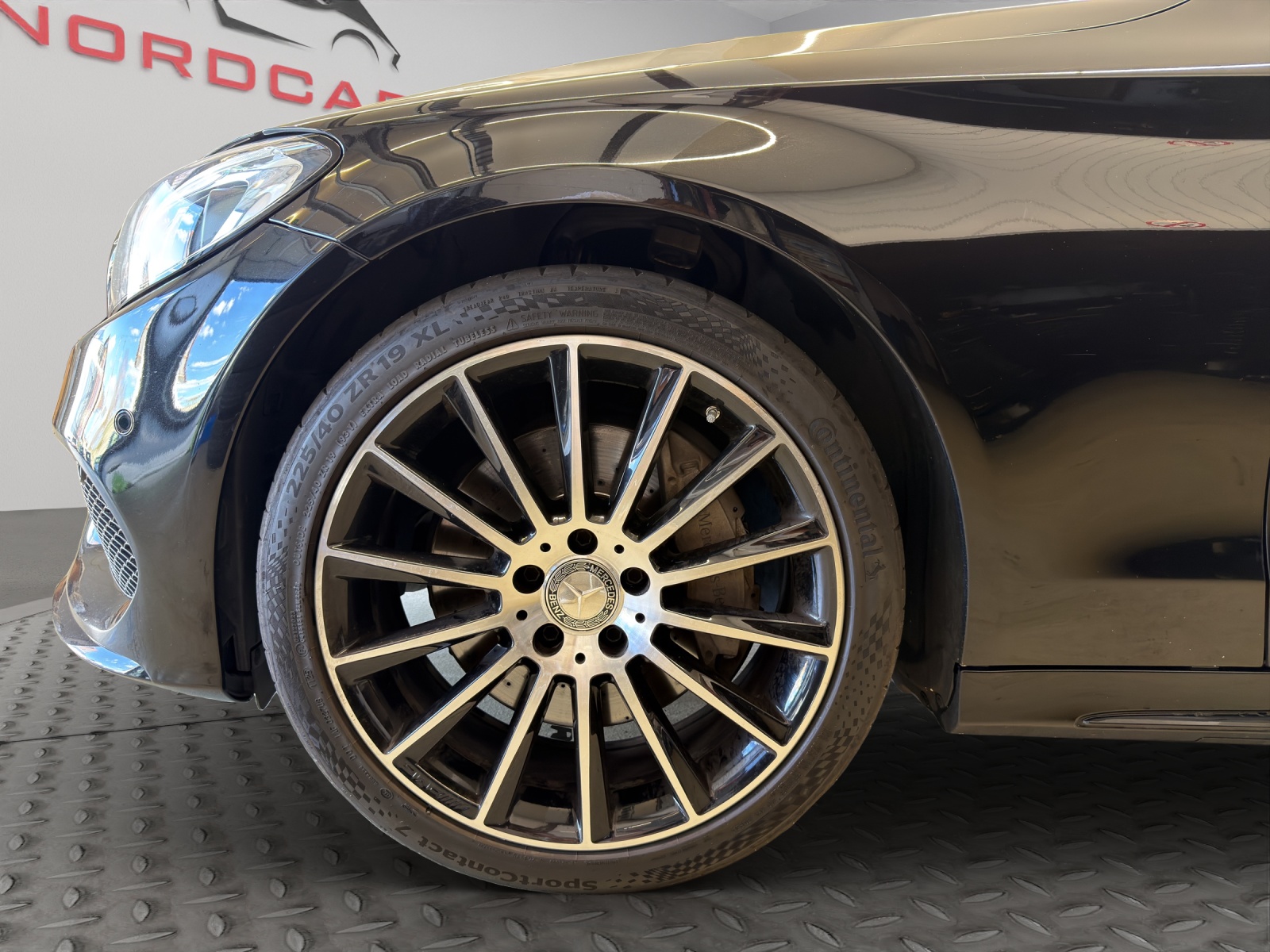 MERCEDES-BENZ C 400 AMG Line 4Matic 7G-Tronic-image-8