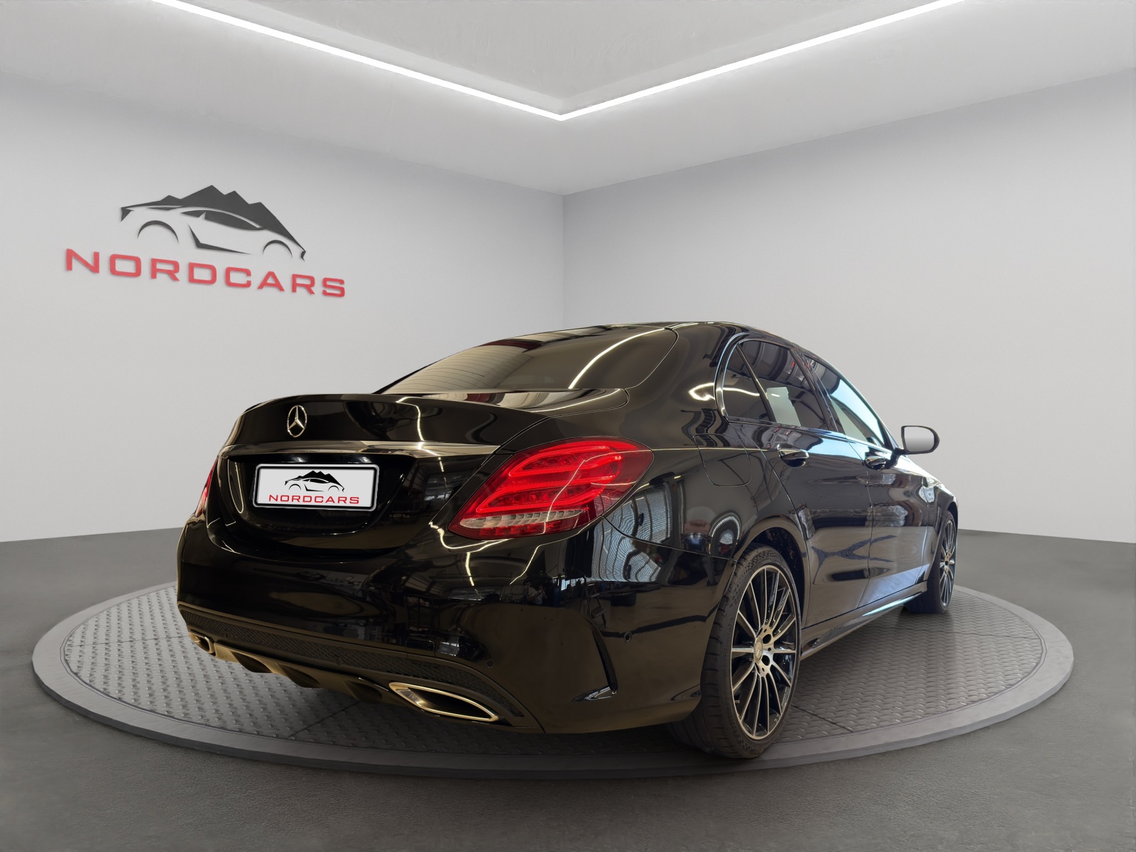 MERCEDES-BENZ C 400 AMG Line 4Matic 7G-Tronic-image-4