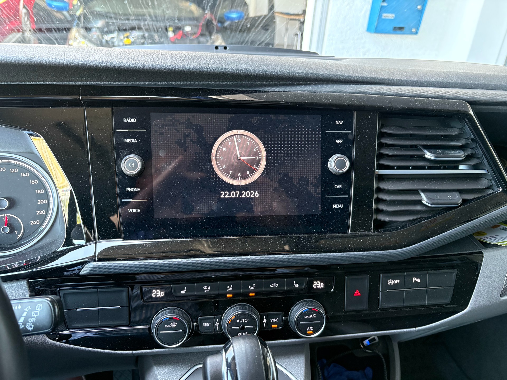 VW T6.1 California 2.0 Bi-TDI Ocean Liberty 4Motion DSG-image-9