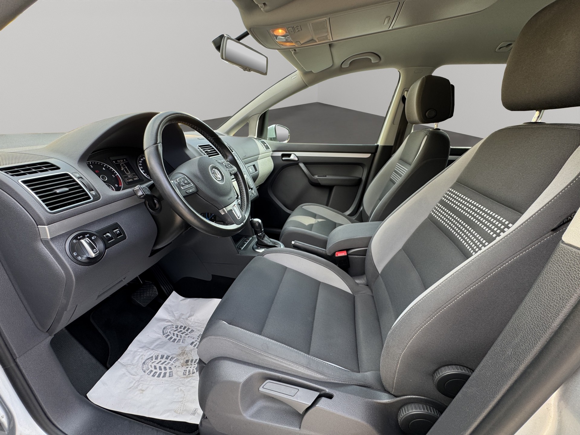 VW Touran 2.0 TDI Comfortline DSG 7-Plätzer (Kredit möglich!)-image-9