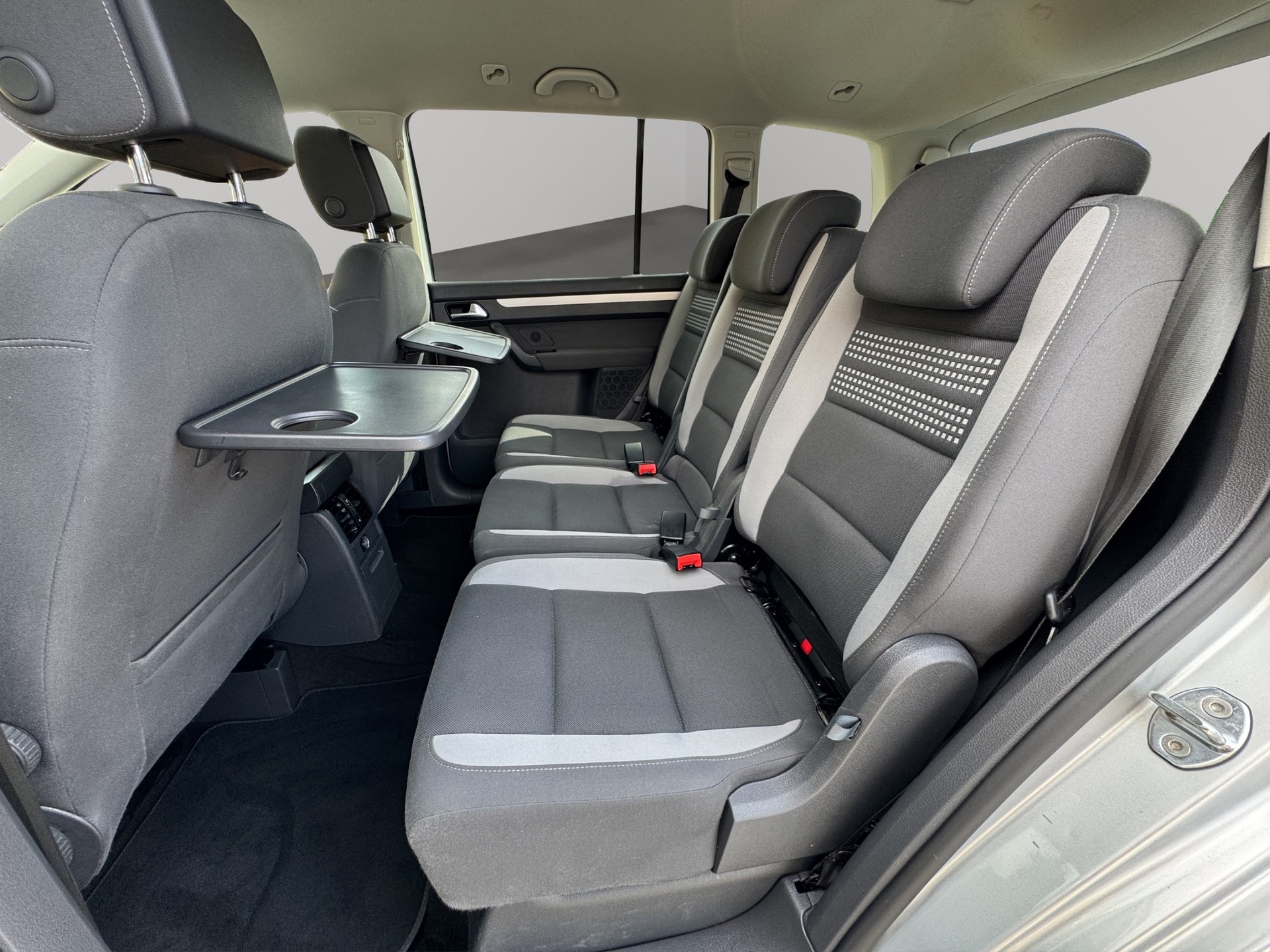 VW Touran 2.0 TDI Comfortline DSG 7-Plätzer (Kredit möglich!)-image-10