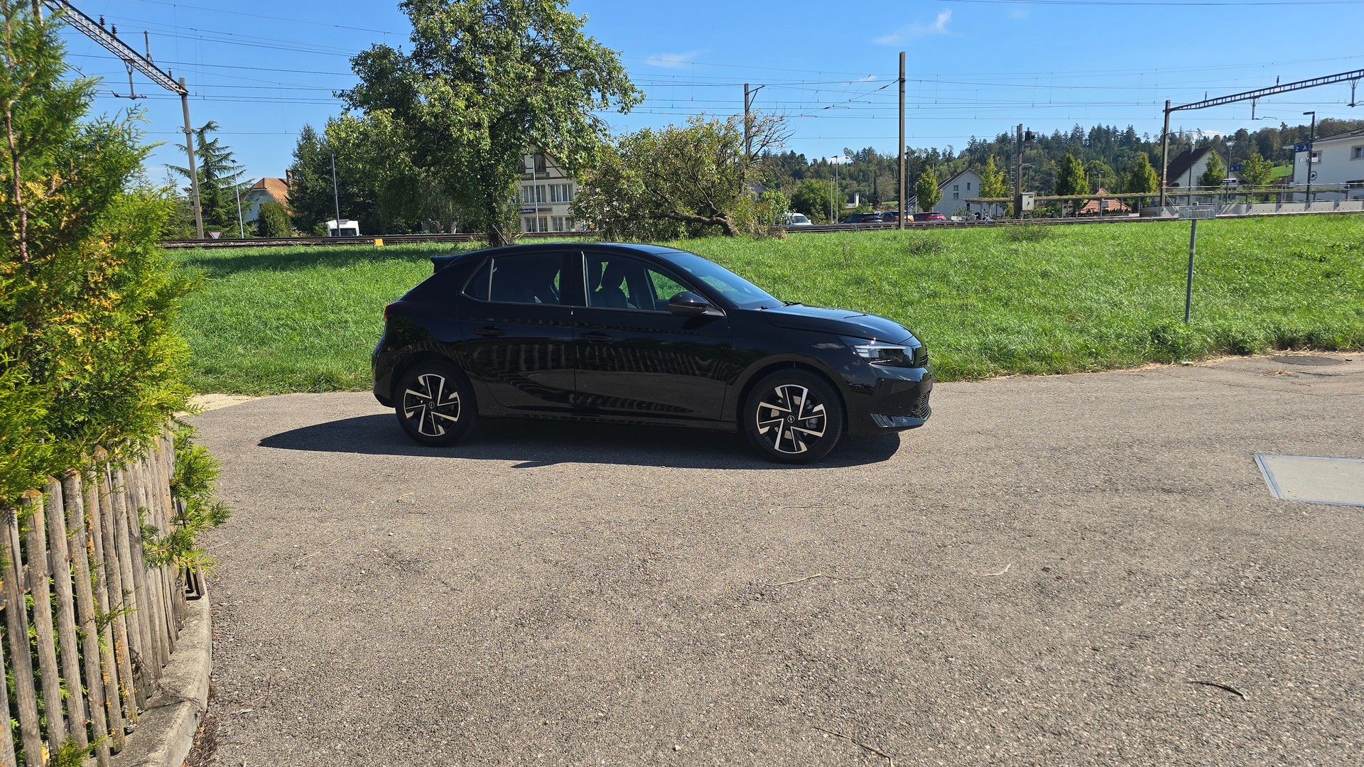 OPEL Corsa 1.2 MHEV Viva, CH Fahrzeug inkl Winterräder-image-23