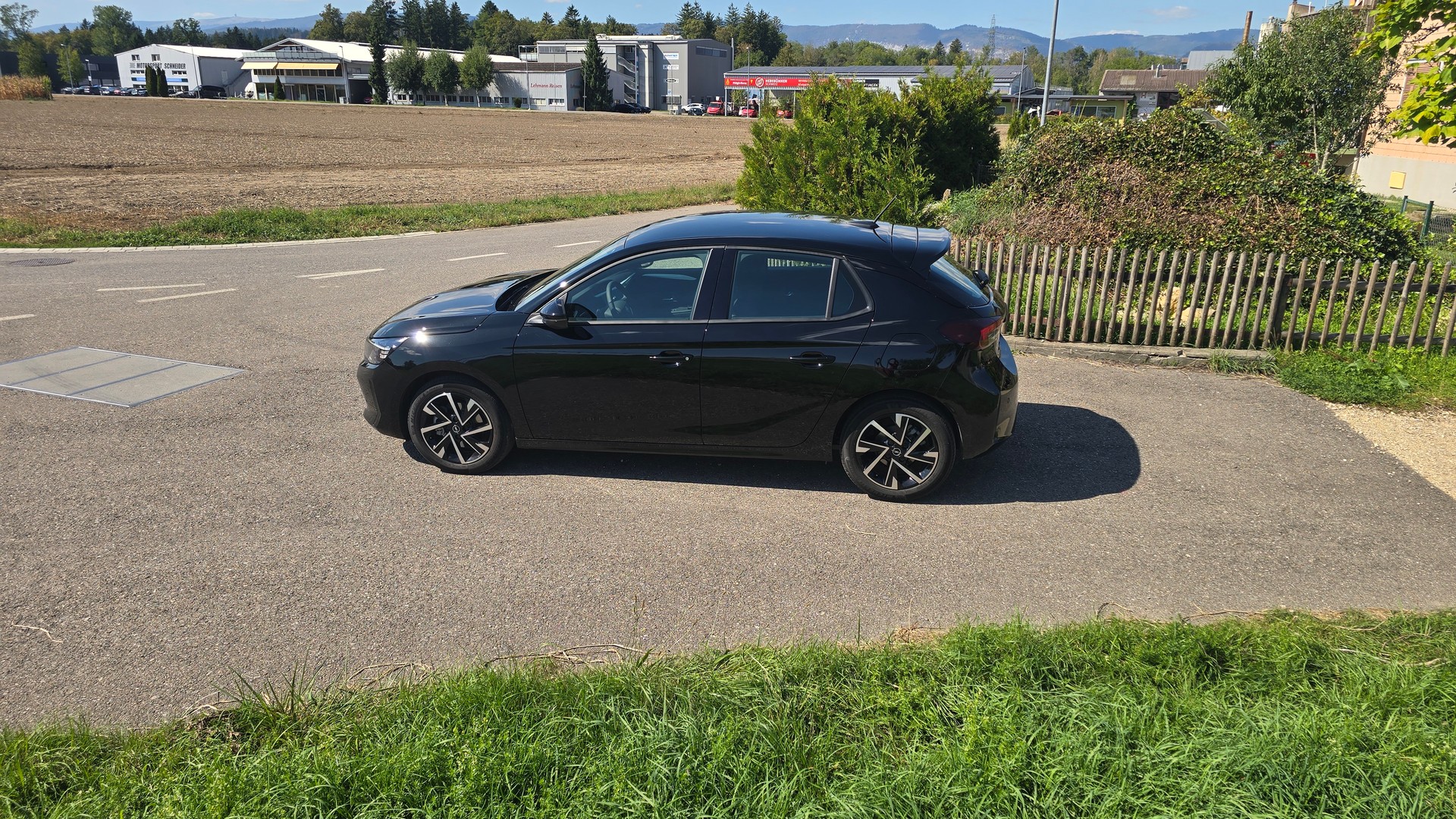 OPEL Corsa 1.2 MHEV Viva, CH Fahrzeug inkl Winterräder-image-25