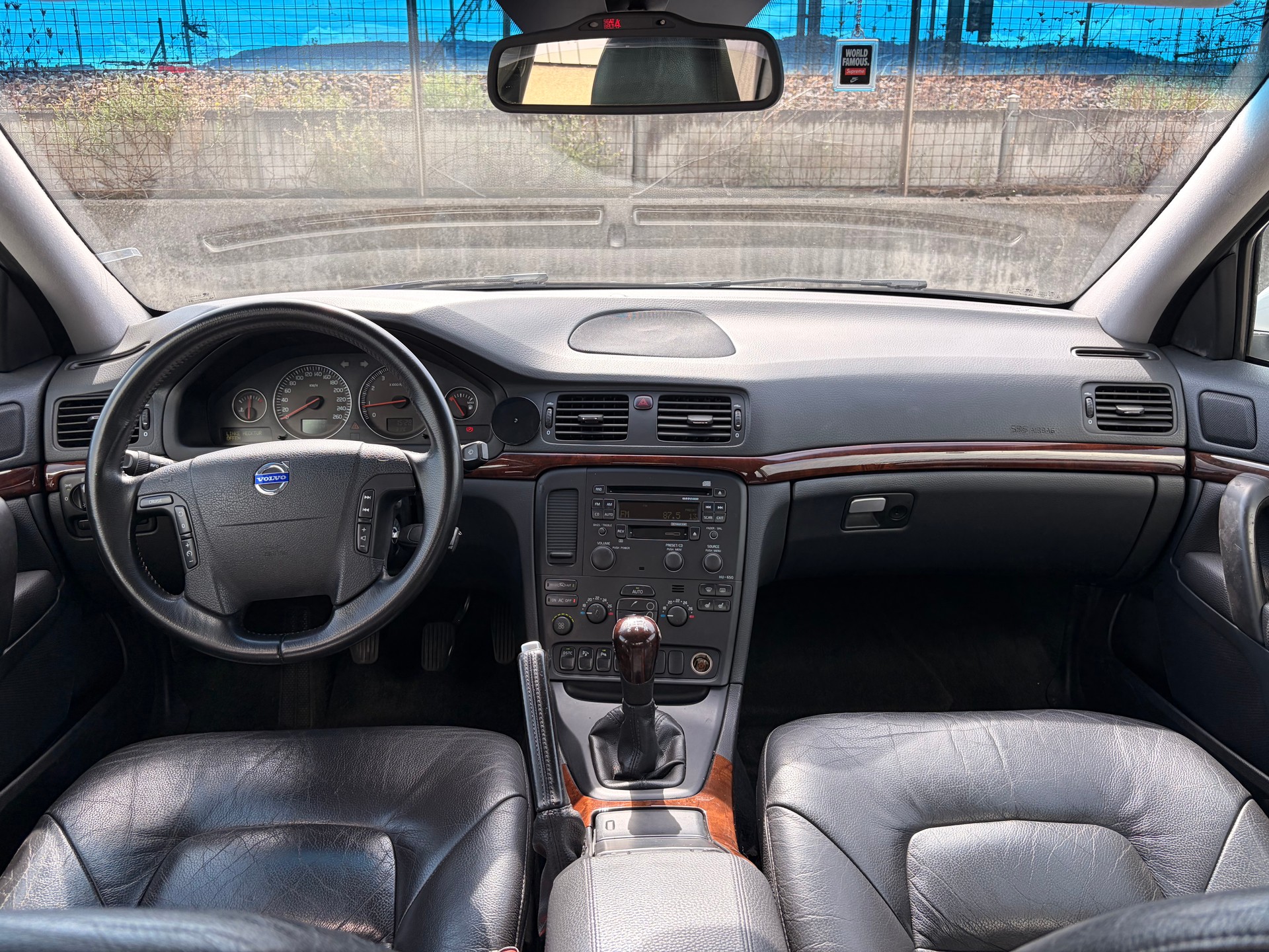 VOLVO S80-image-14