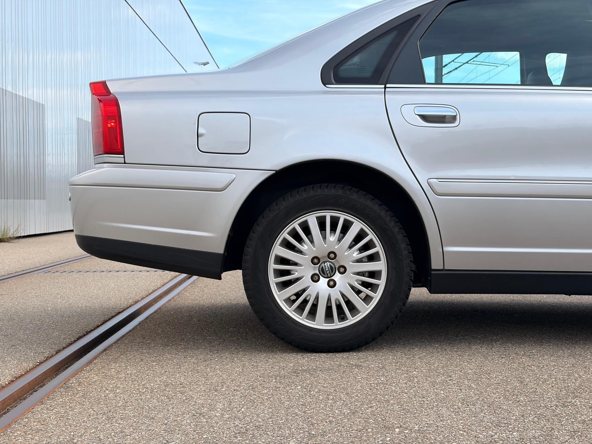 VOLVO S80-image-8