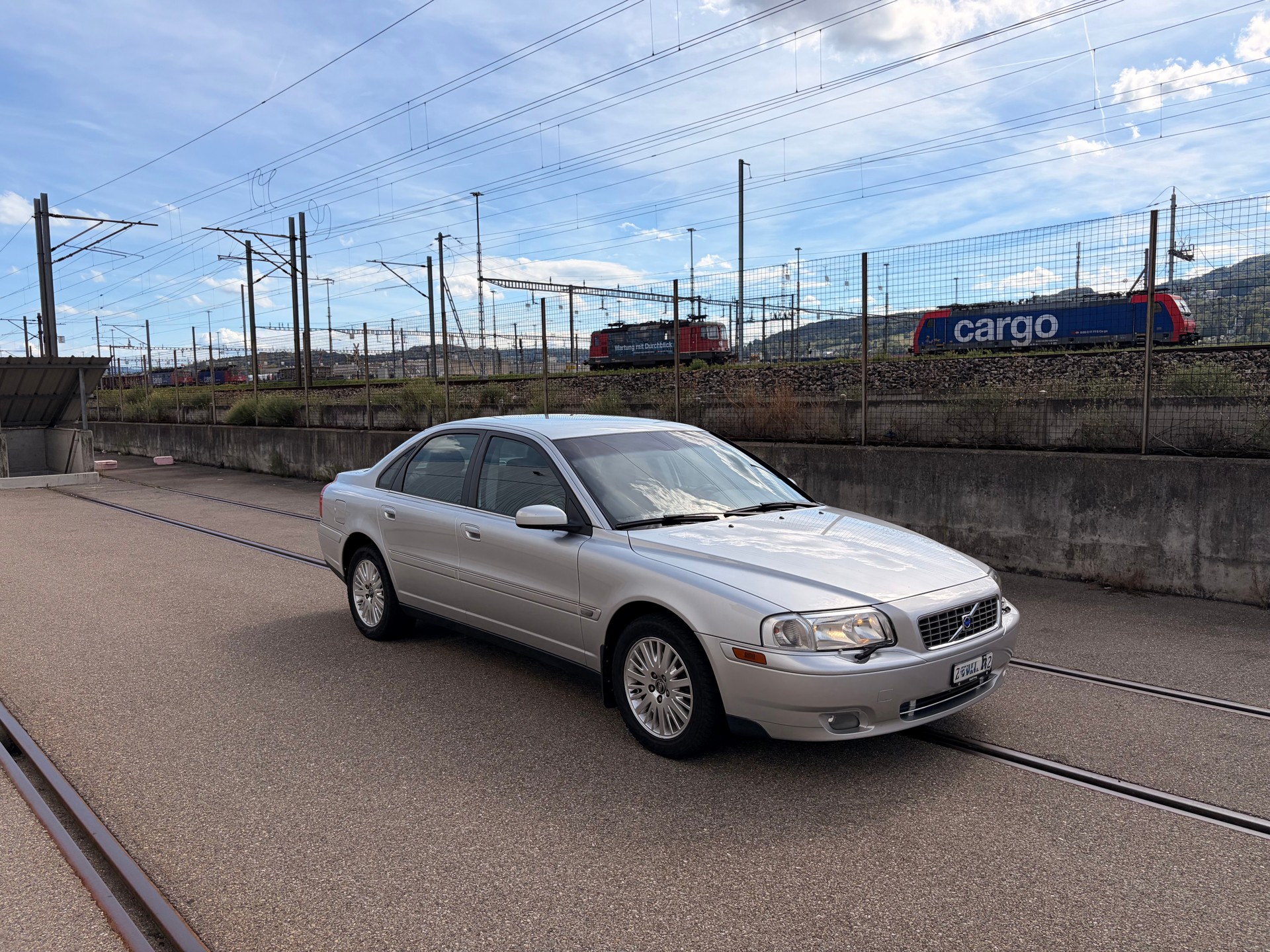 VOLVO S80-image-4
