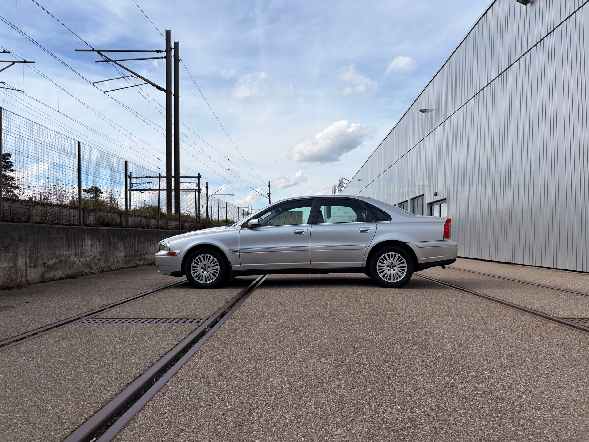 VOLVO S80-image-5