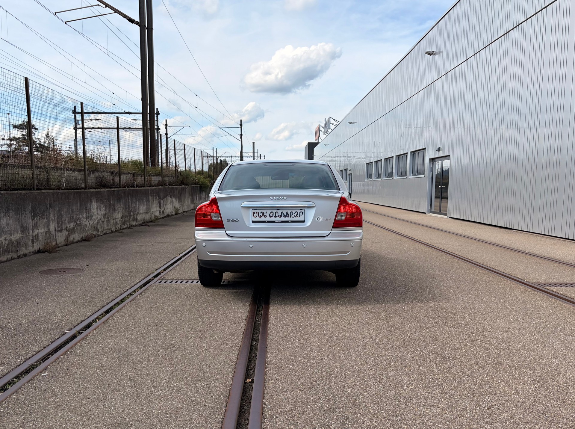 VOLVO S80-image-2