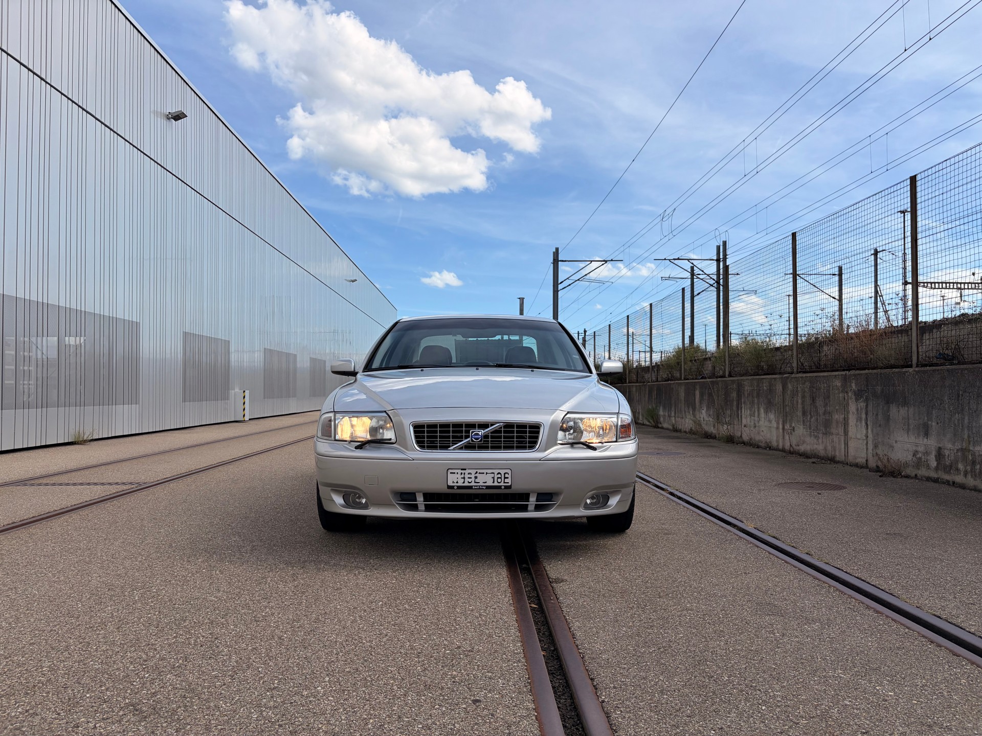 VOLVO S80-image-1