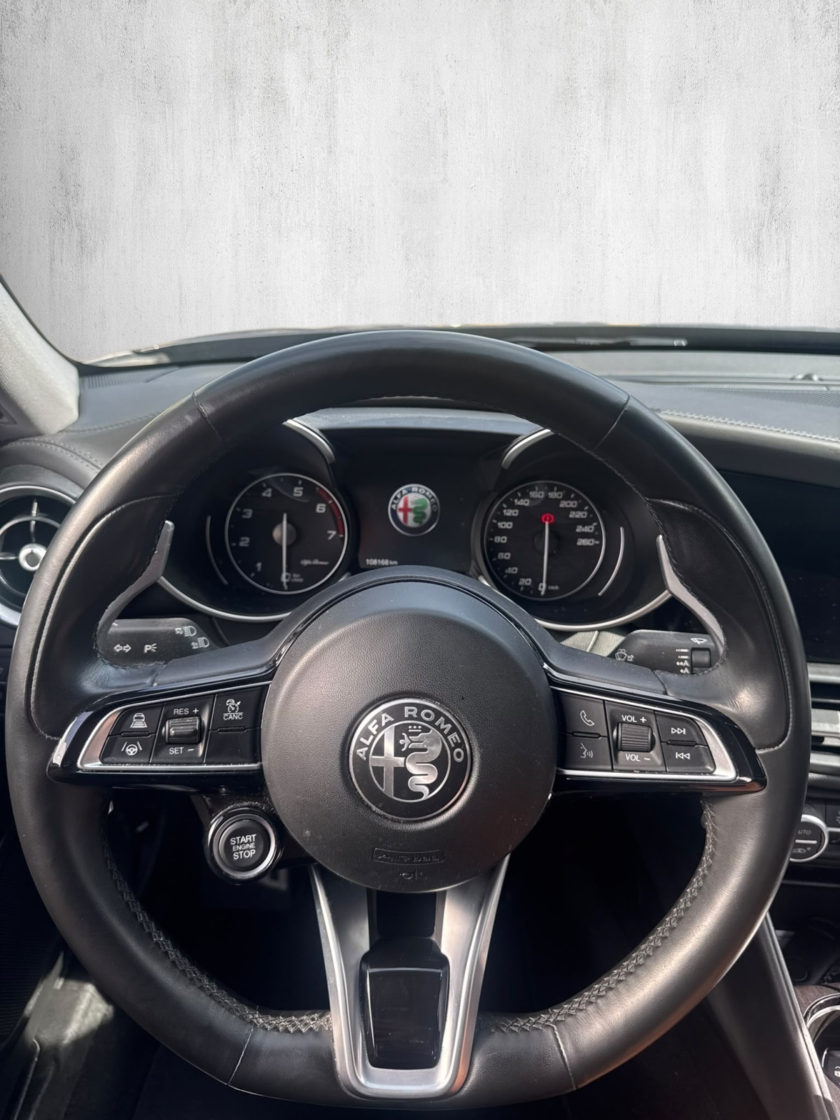 ALFA ROMEO Giulia 2.0 TI Automatic-image-10
