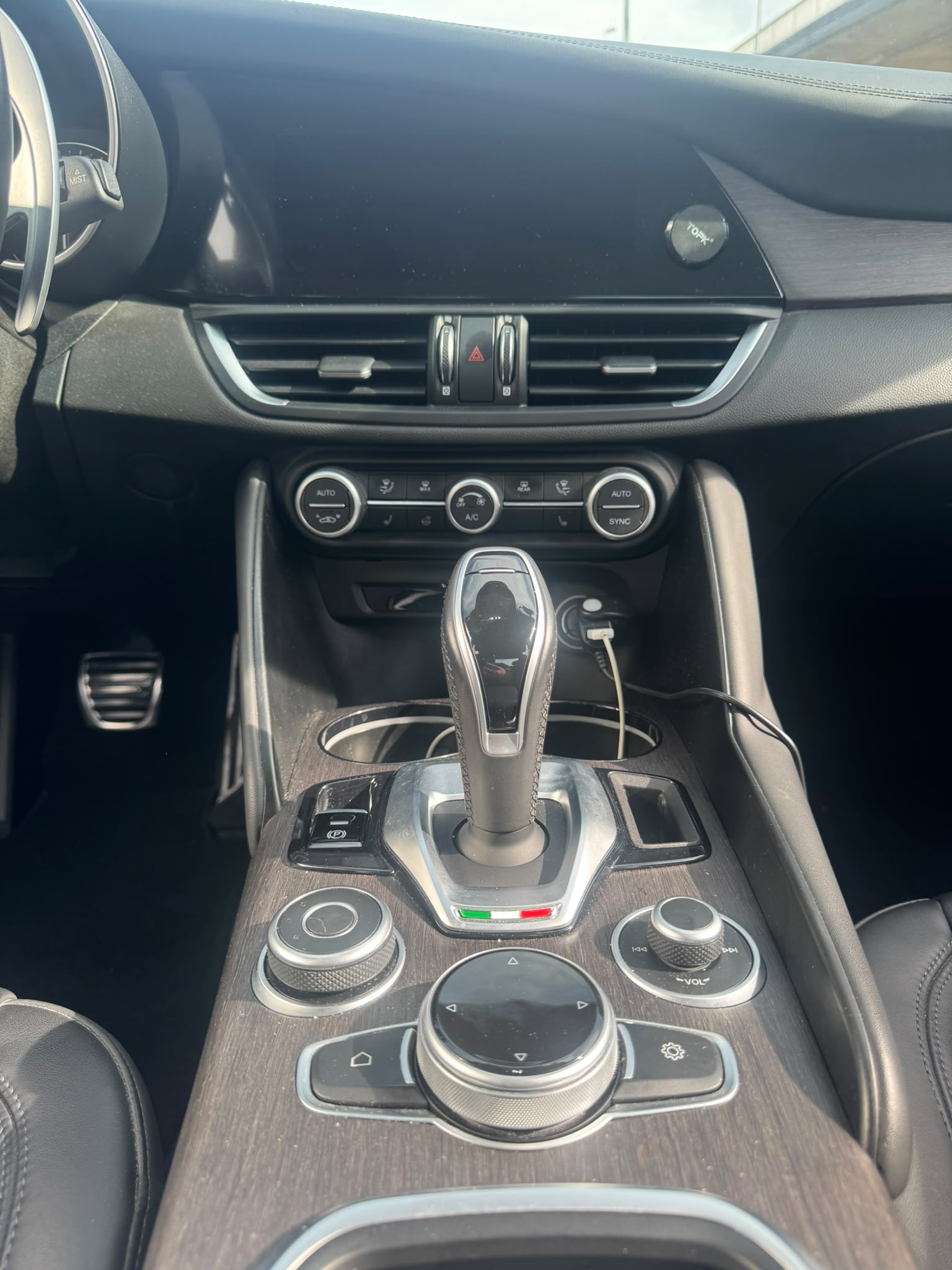 ALFA ROMEO Giulia 2.0 TI Automatic-image-12