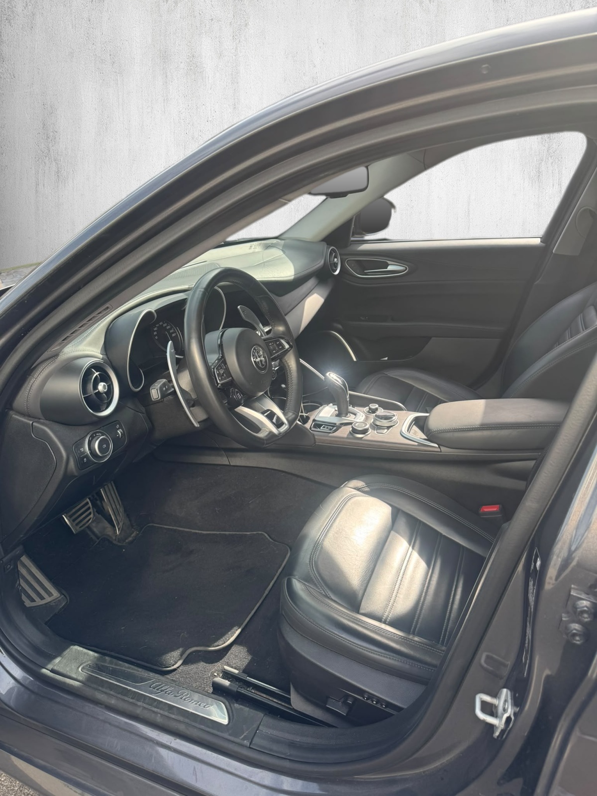 ALFA ROMEO Giulia 2.0 TI Automatic-image-7
