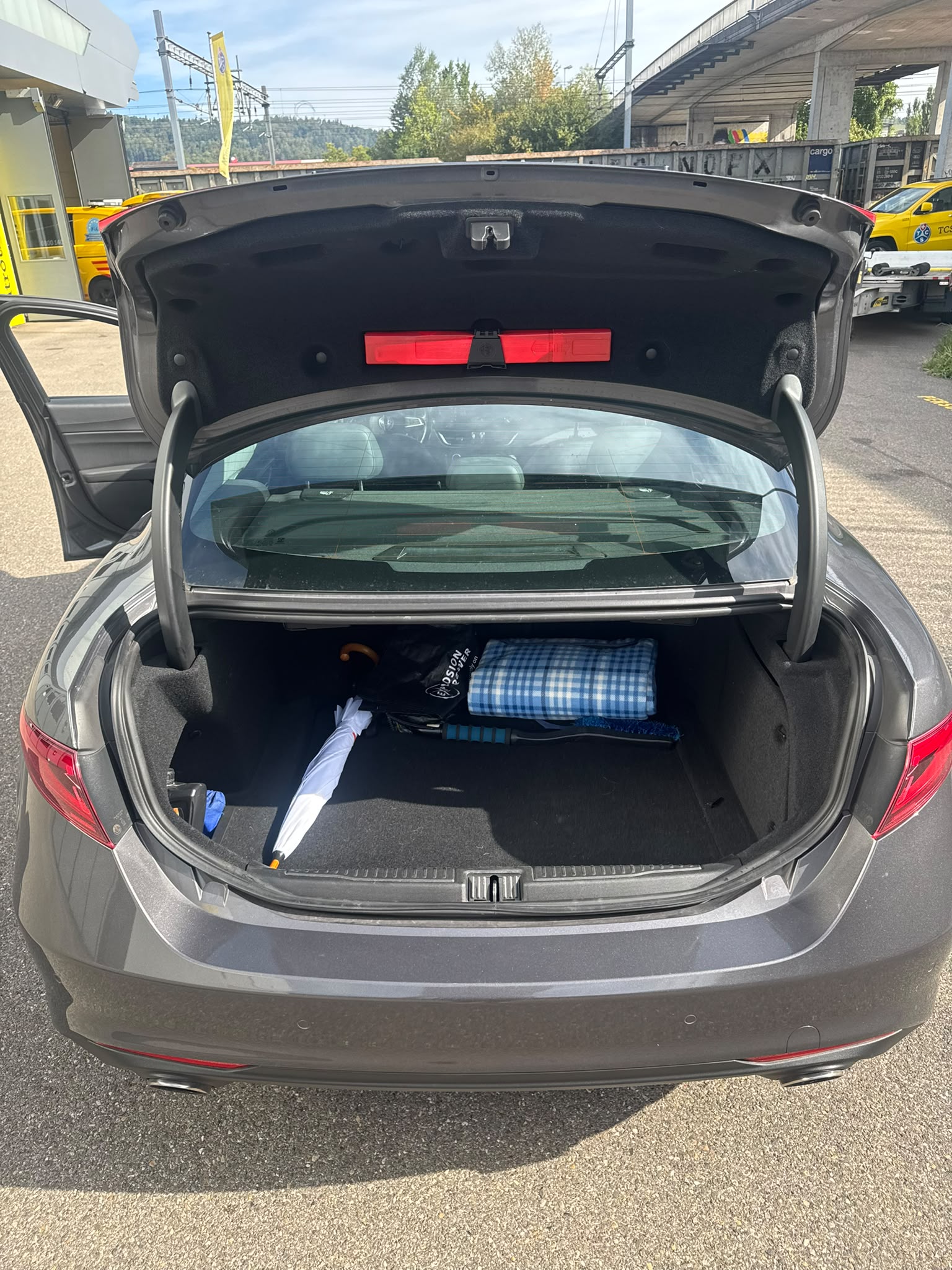 ALFA ROMEO Giulia 2.0 TI Automatic-image-13