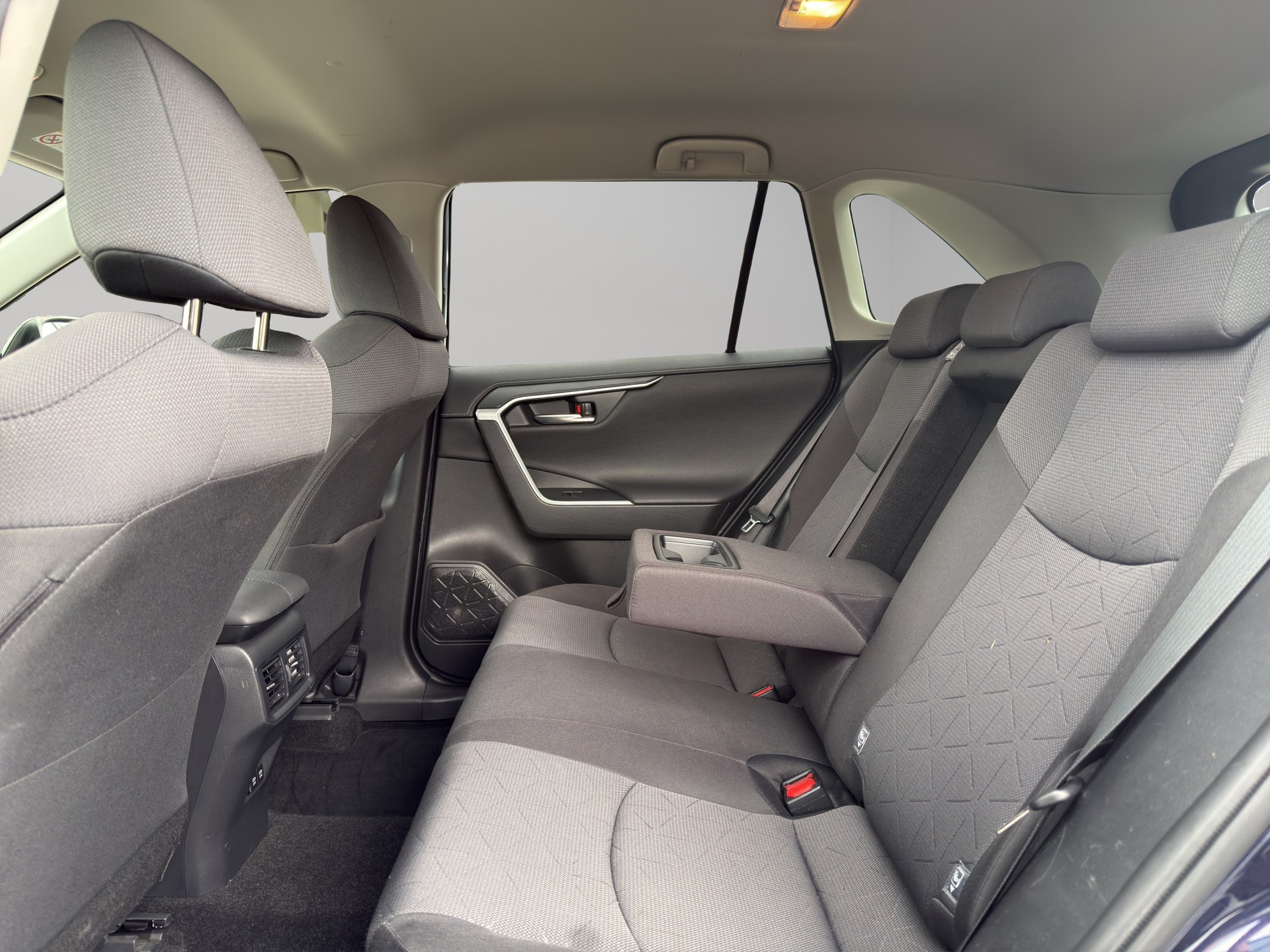TOYOTA RAV-4 2.5 HSD Comfort e-CVT 4WD-image-17