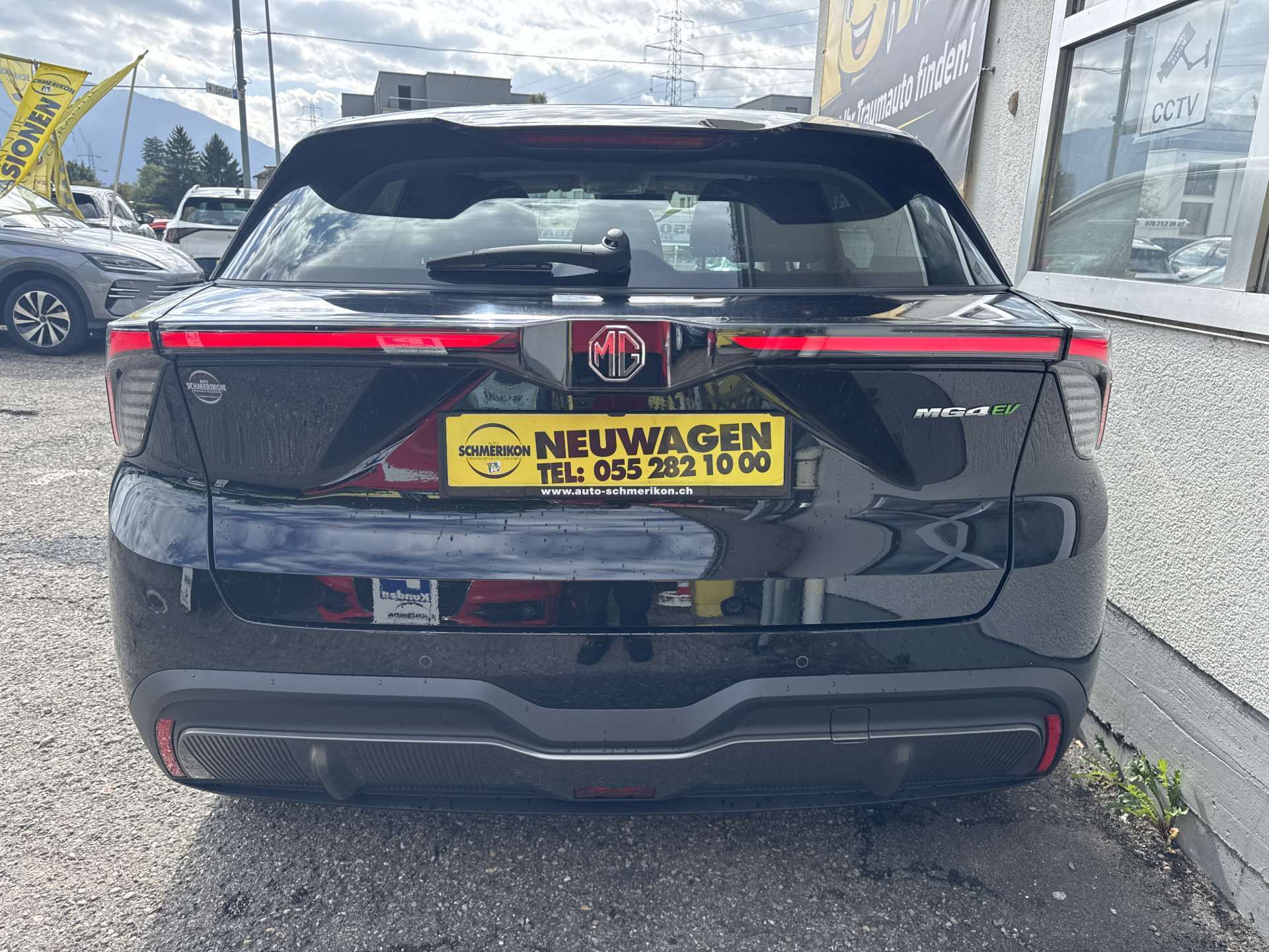 MG 4 EV 64kWh Premium Facelift Automat-image-3