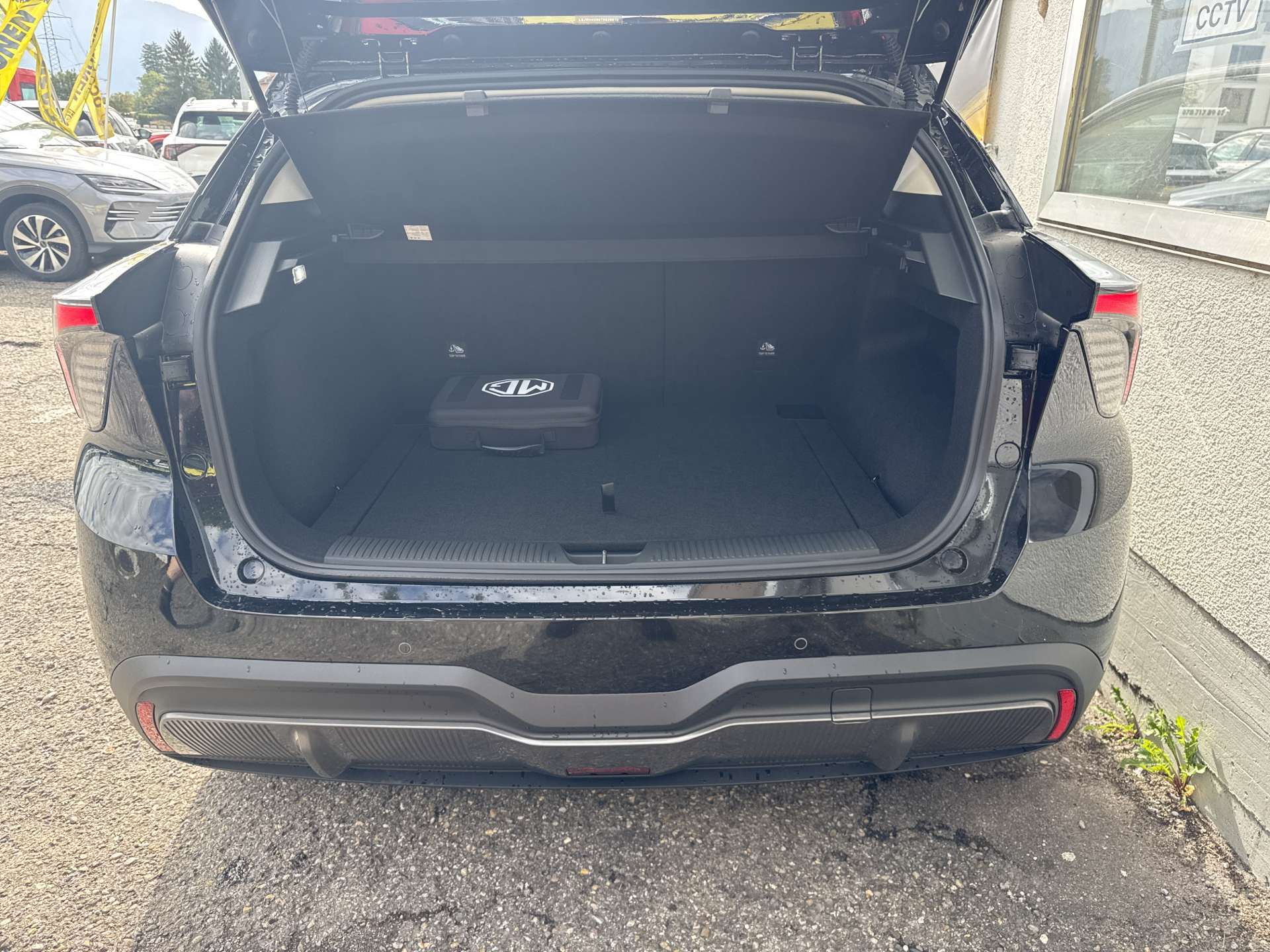 MG 4 EV 64kWh Premium Facelift Automat-image-8