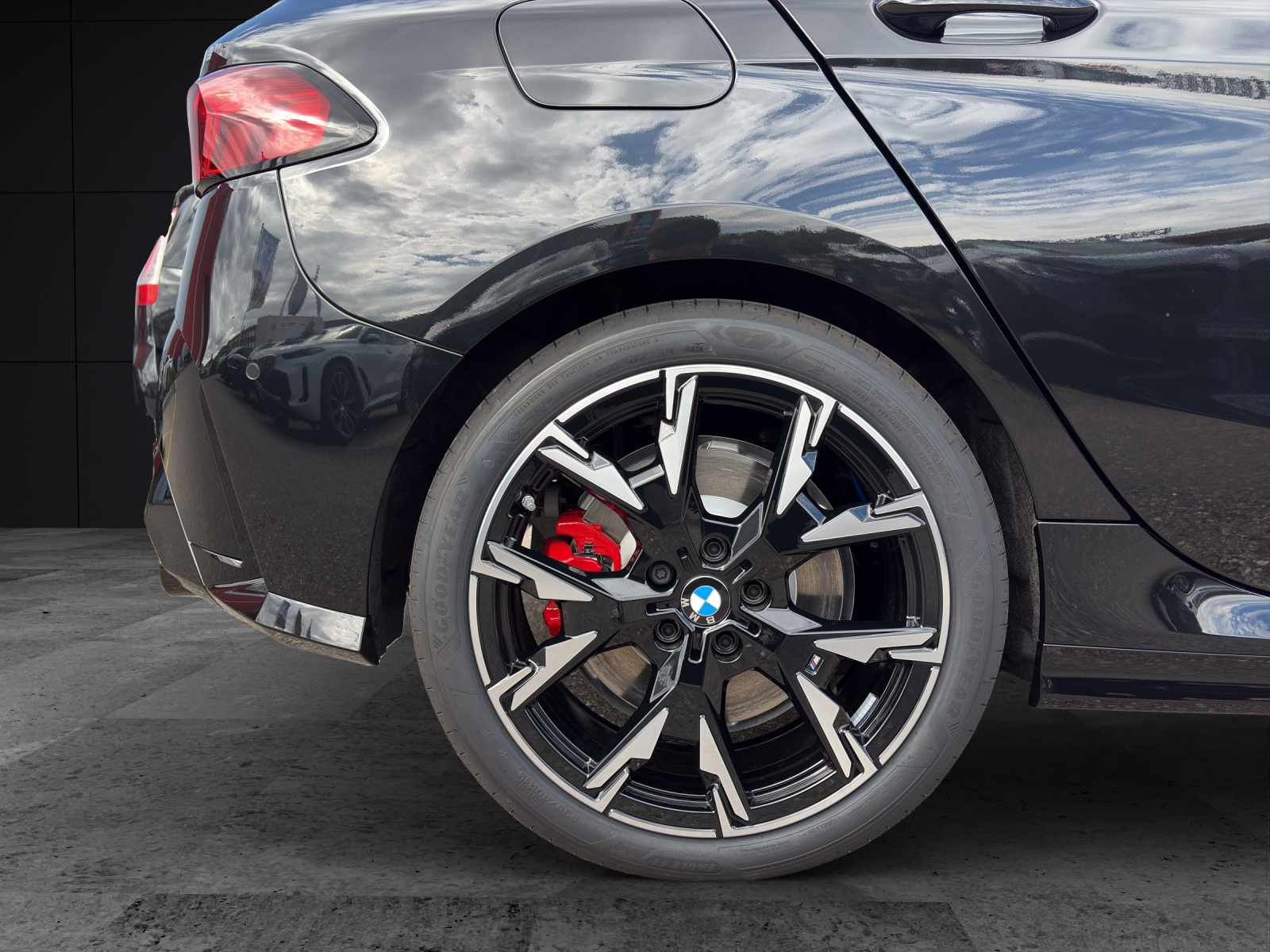 BMW M135i xDrive-image-8