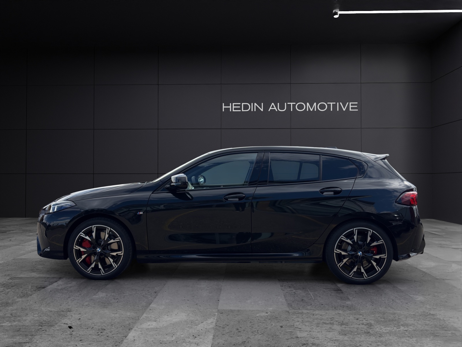 BMW M135i xDrive-image-2