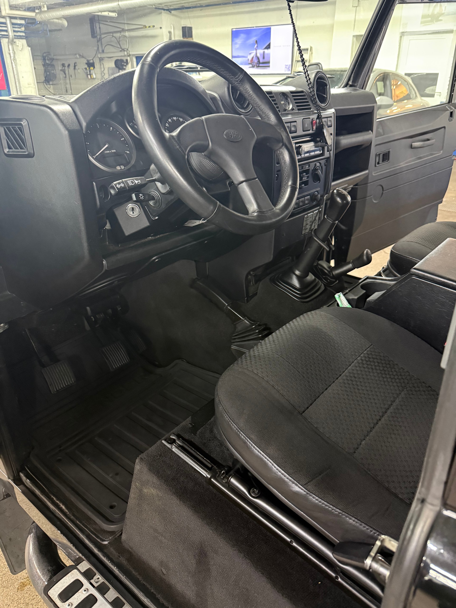 LAND ROVER 2.2 TD4 HT-image-5