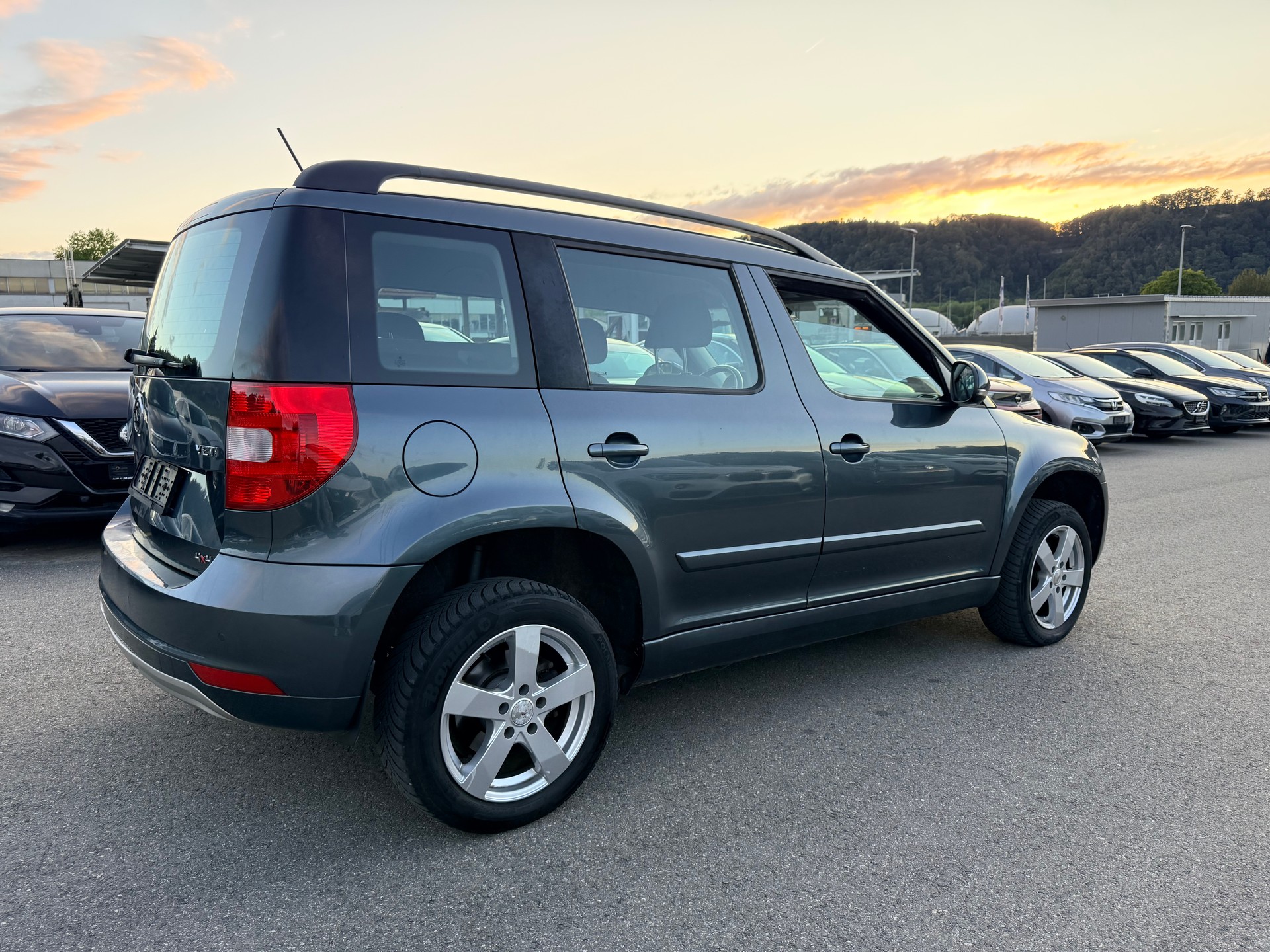 SKODA Yeti 2.0 TDI Outdoor Adventure 4x4 DSG-image-9