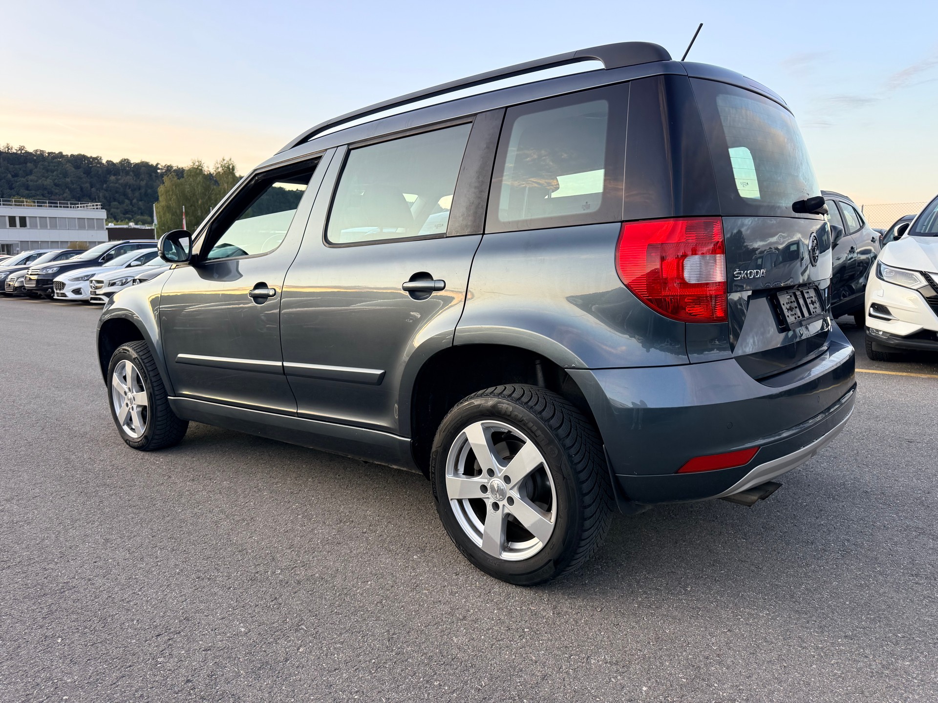 SKODA Yeti 2.0 TDI Outdoor Adventure 4x4 DSG-image-6