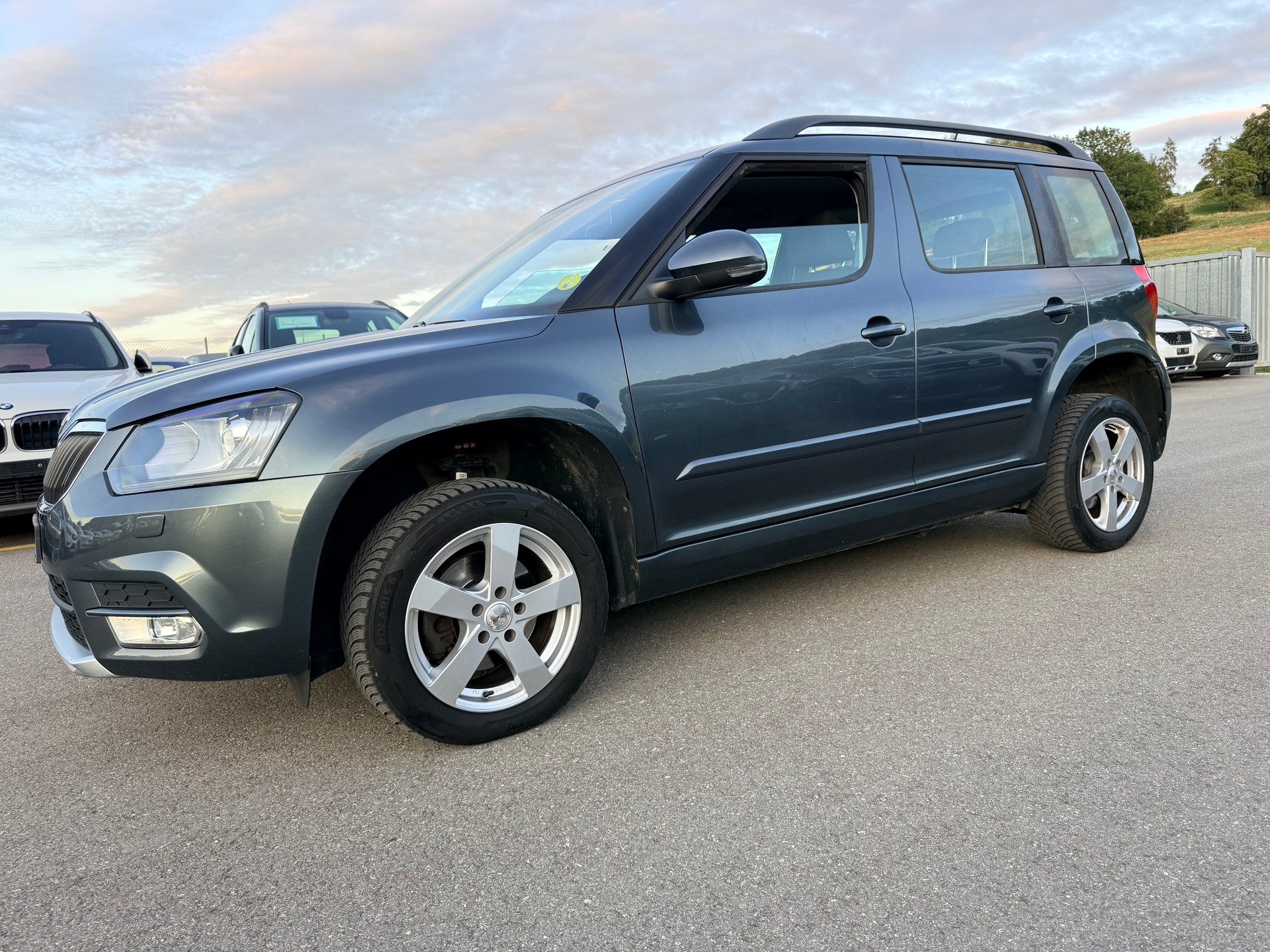 SKODA Yeti 2.0 TDI Outdoor Adventure 4x4 DSG-image-4