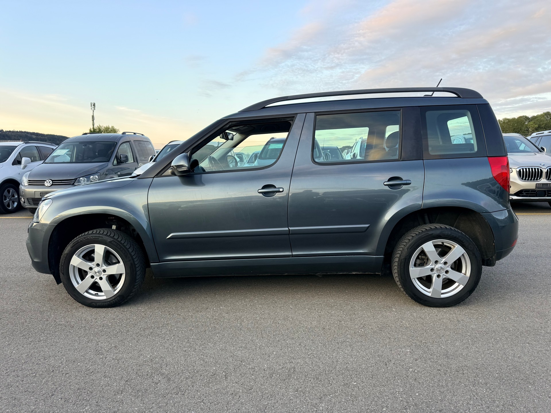 SKODA Yeti 2.0 TDI Outdoor Adventure 4x4 DSG-image-5