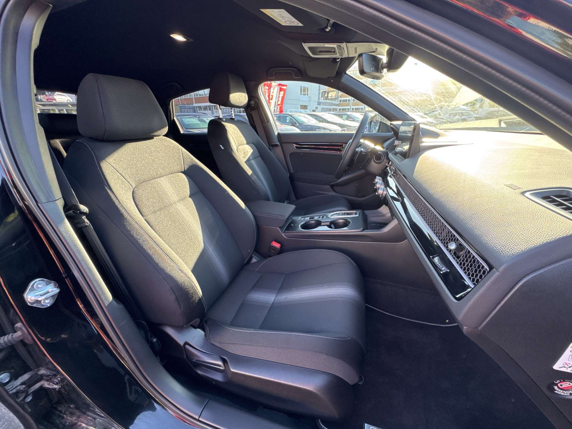 HONDA Civic 2.0 i-MMD HEV Elegance Automat-image-12