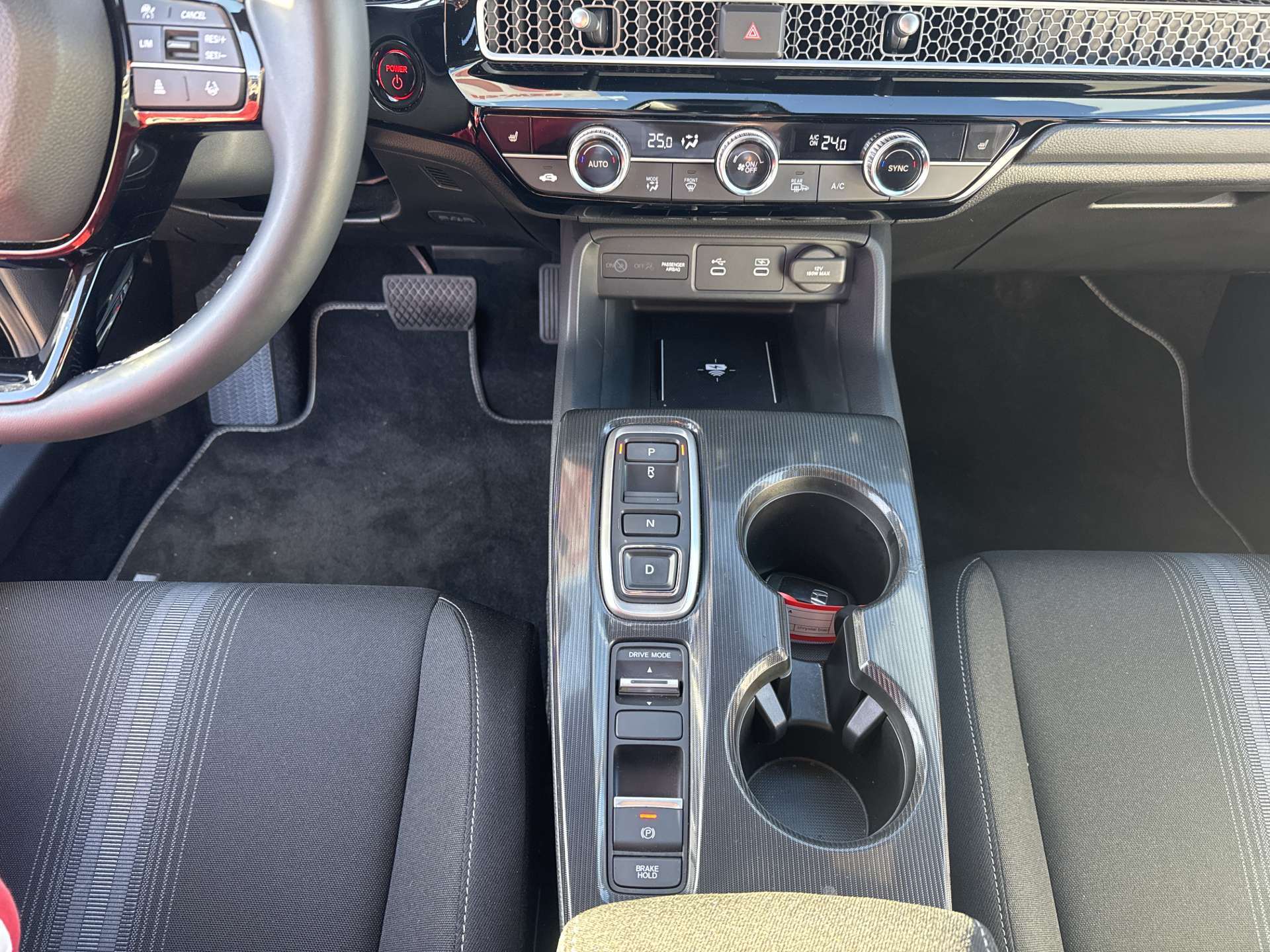 HONDA Civic 2.0 i-MMD HEV Elegance Automat-image-11