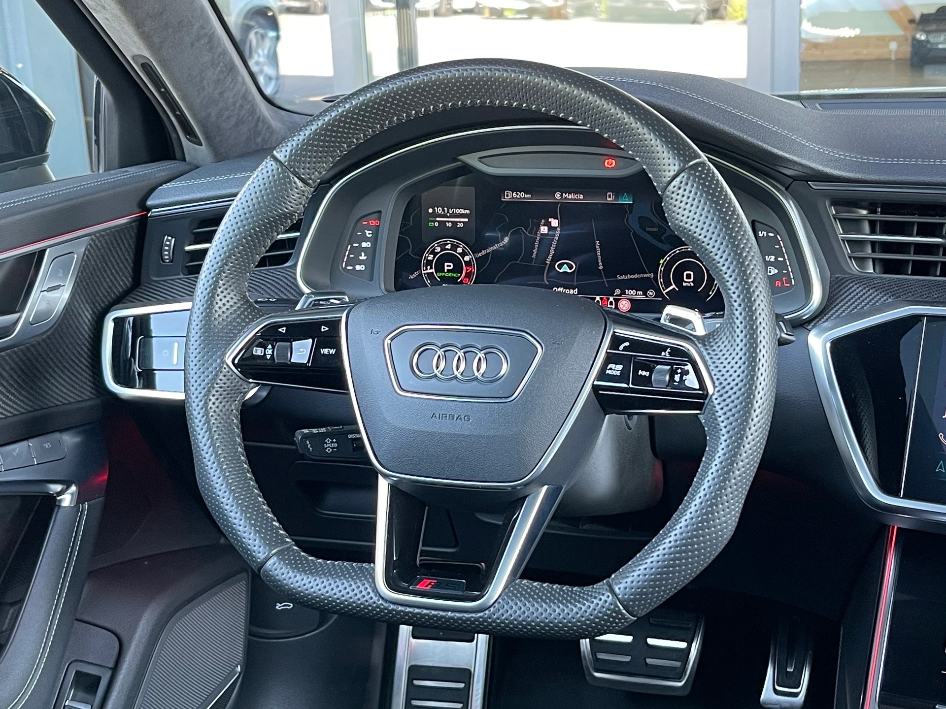 AUDI RS6 Avant 4.0 TFSI V8 quattro-image-8