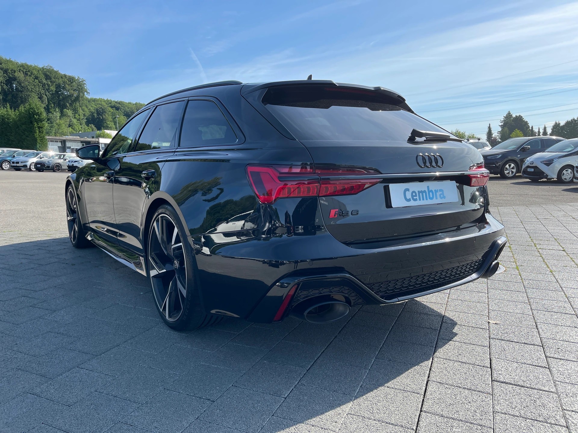 AUDI RS6 Avant 4.0 TFSI V8 quattro-image-2