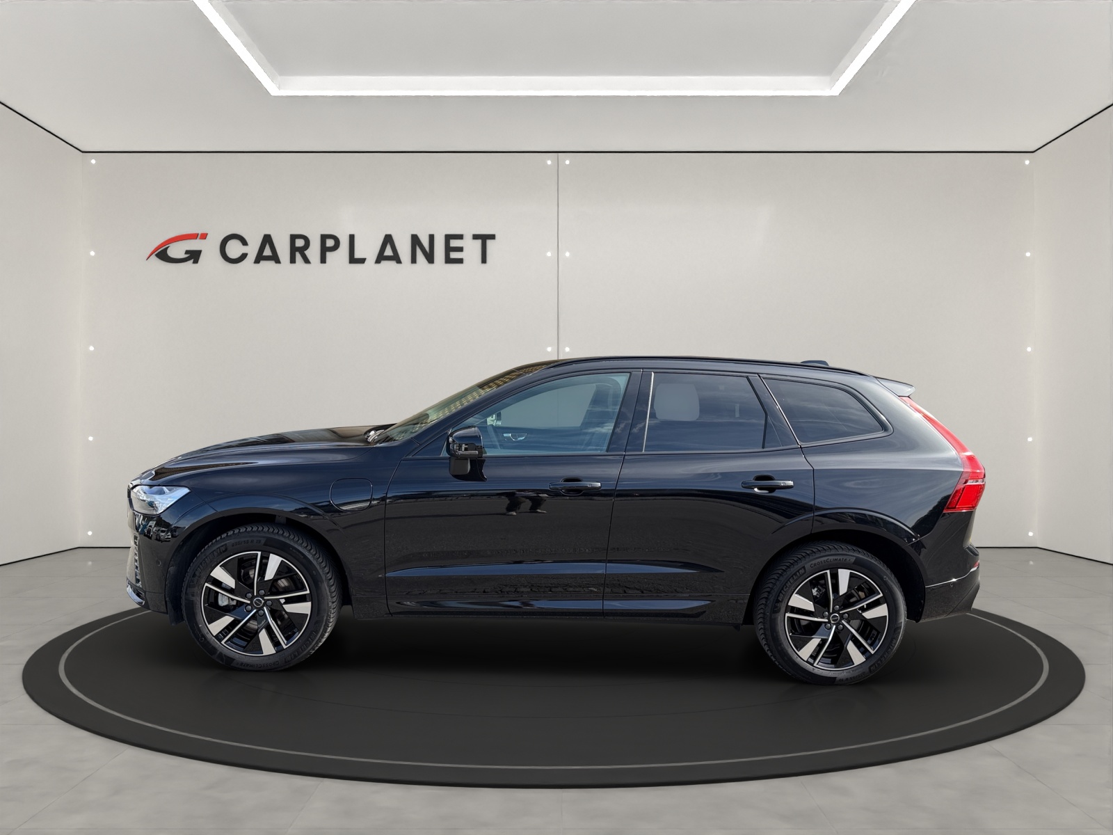 VOLVO XC60 2.0 T6 TE Plus Dark eAWD .-image-2