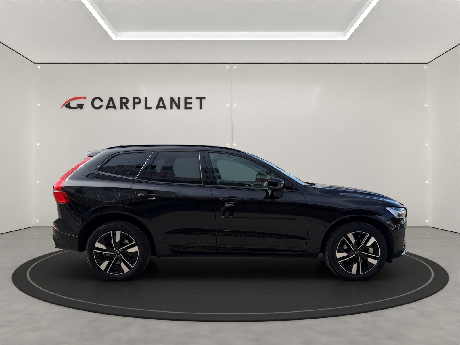 VOLVO XC60 2.0 T6 TE Plus Dark eAWD .-image-1