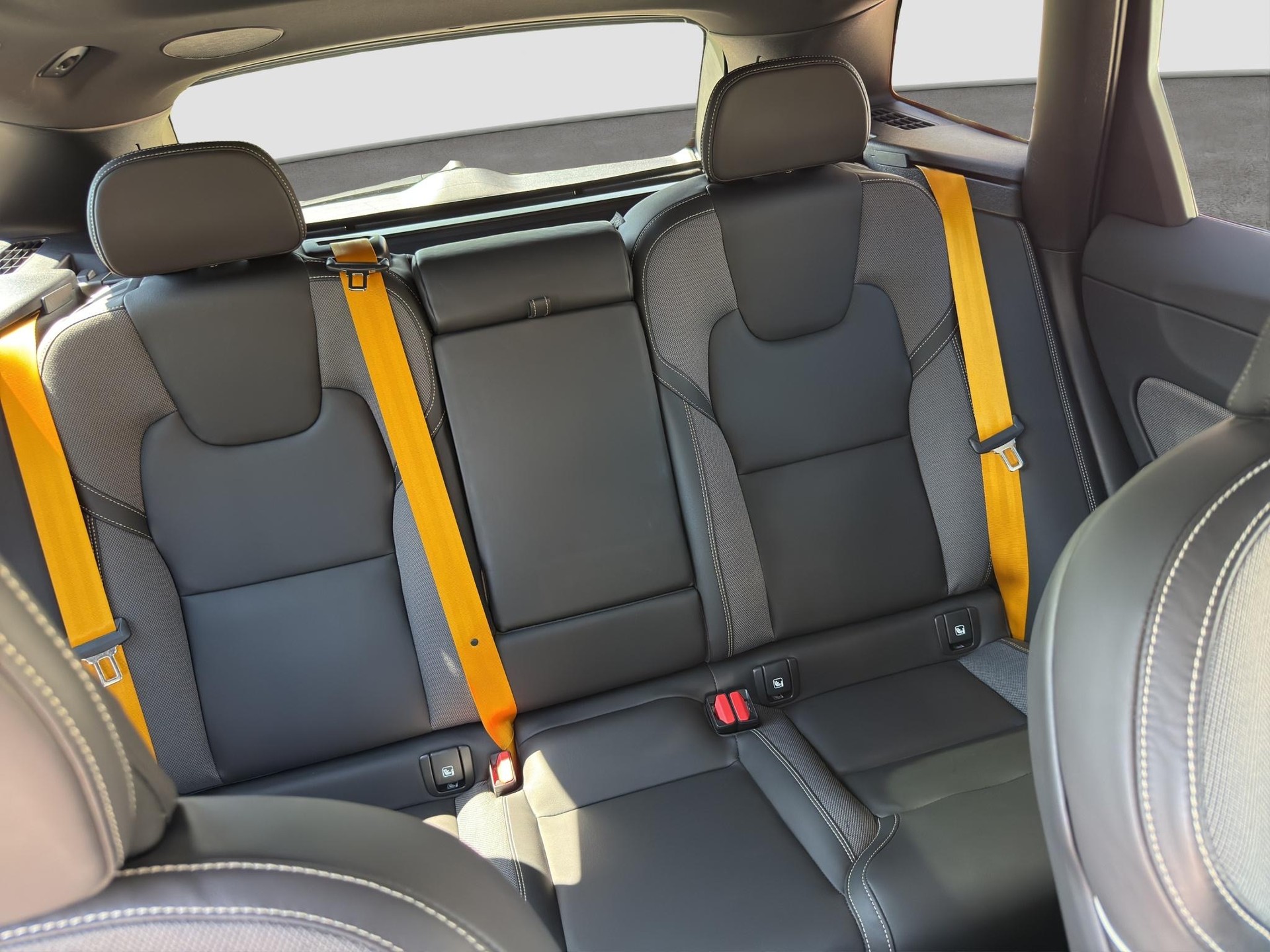 VOLVO XC60 T8 eAWD PluginHybrid Polestar Geartronic-image-9