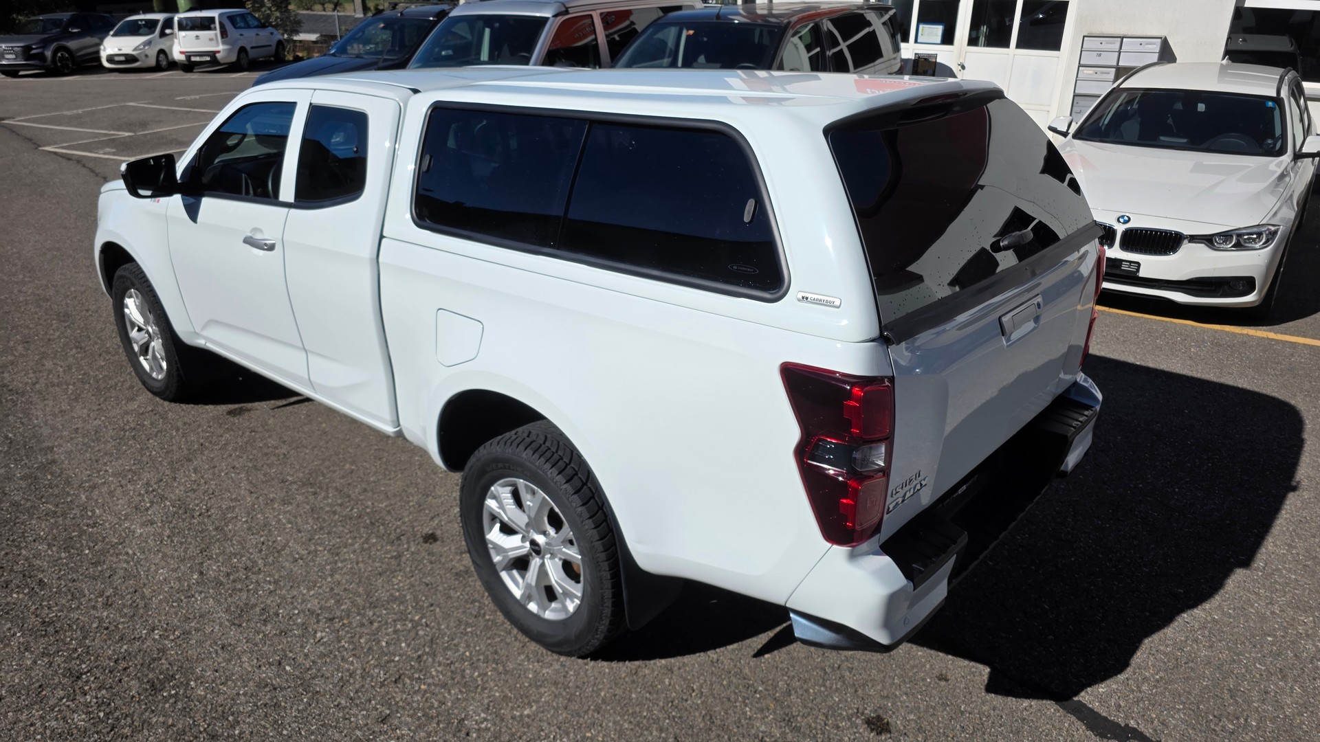 ISUZU D-MAX 1.9 SpaceCab N60BB 4x4 AT-image-6