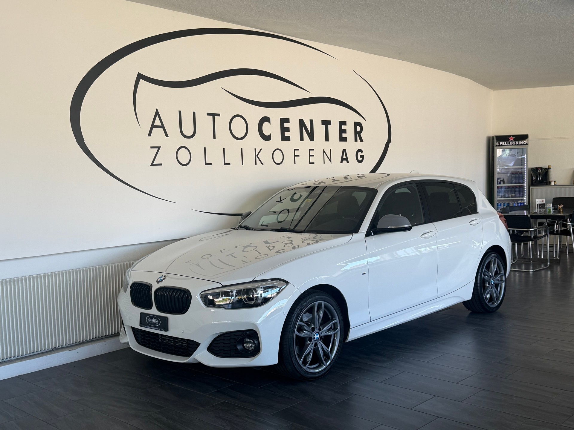 BMW 120d xDrive M Sport Steptronic-image-3