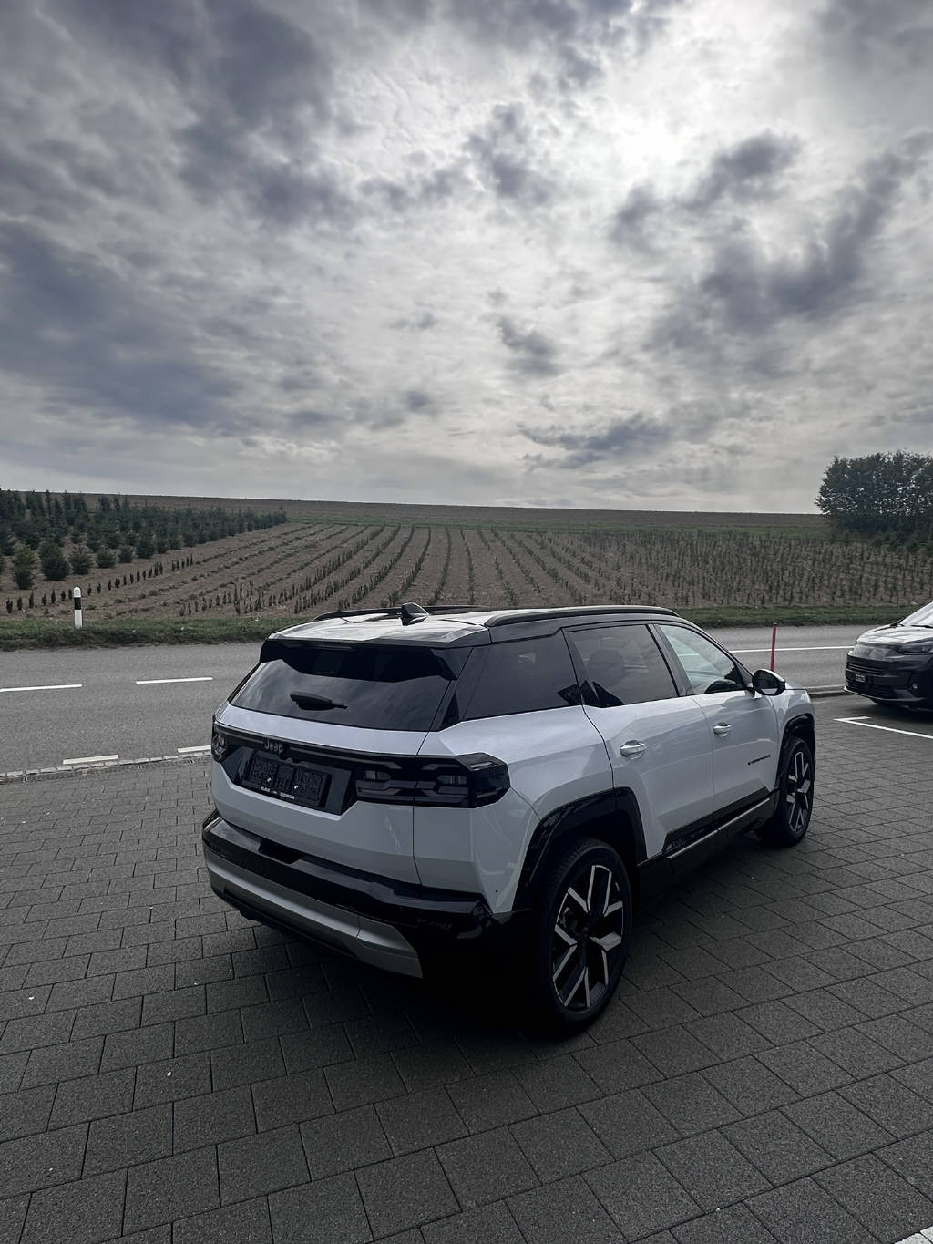 JEEP Compass First Edition-image-2