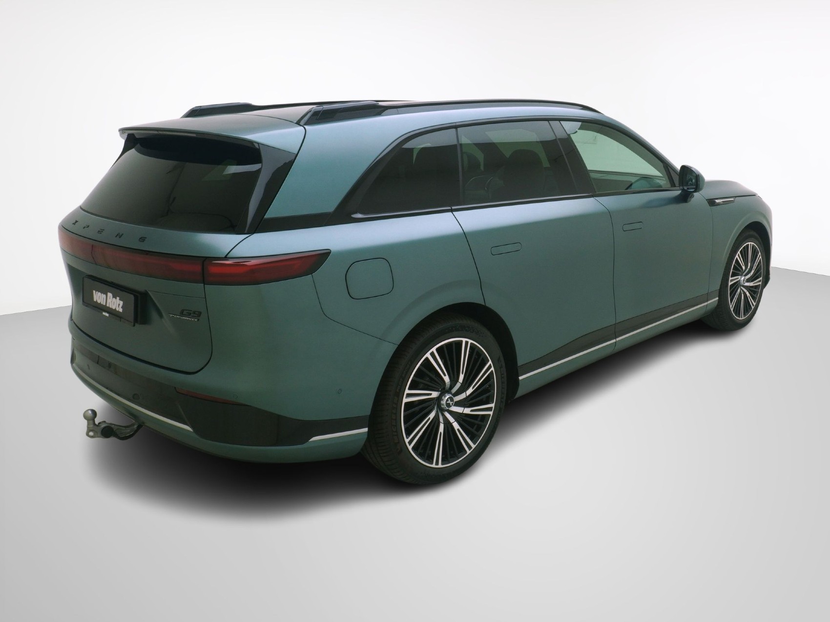 XPENG G9 Performance AWD-image-2
