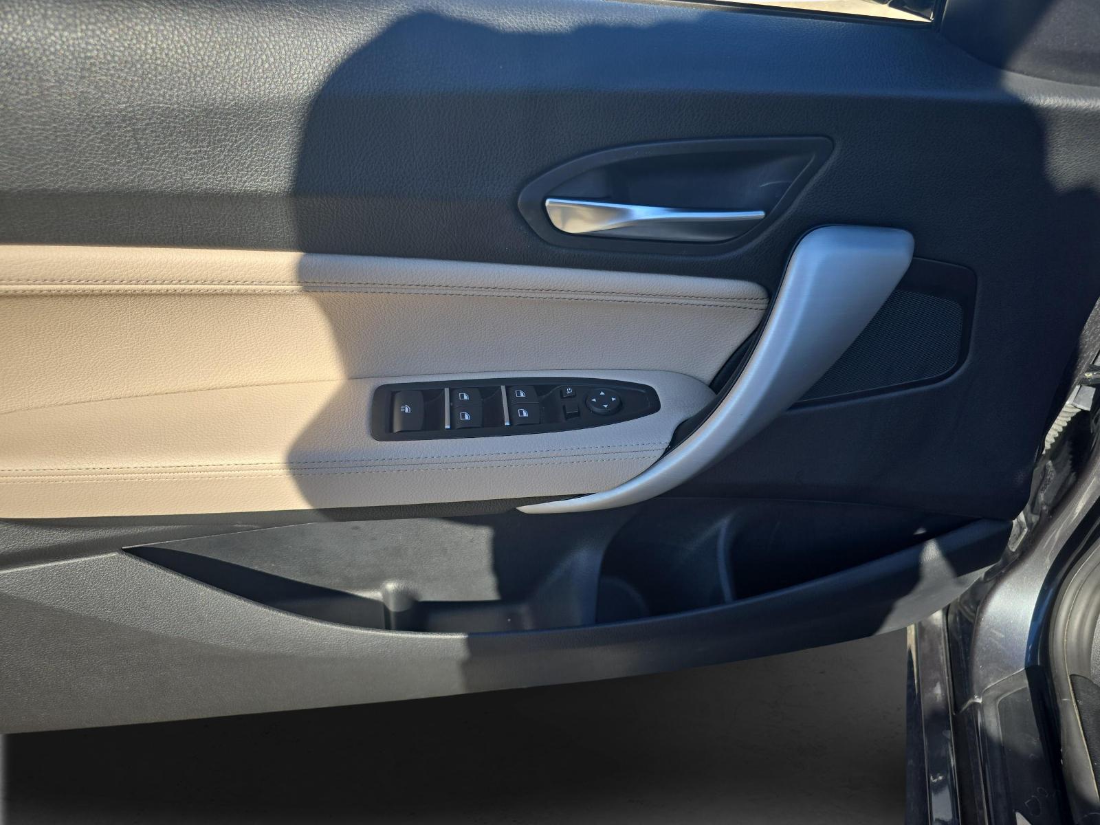BMW 2er Reihe F23 Cabrio M240i xDrive SAG-image-17